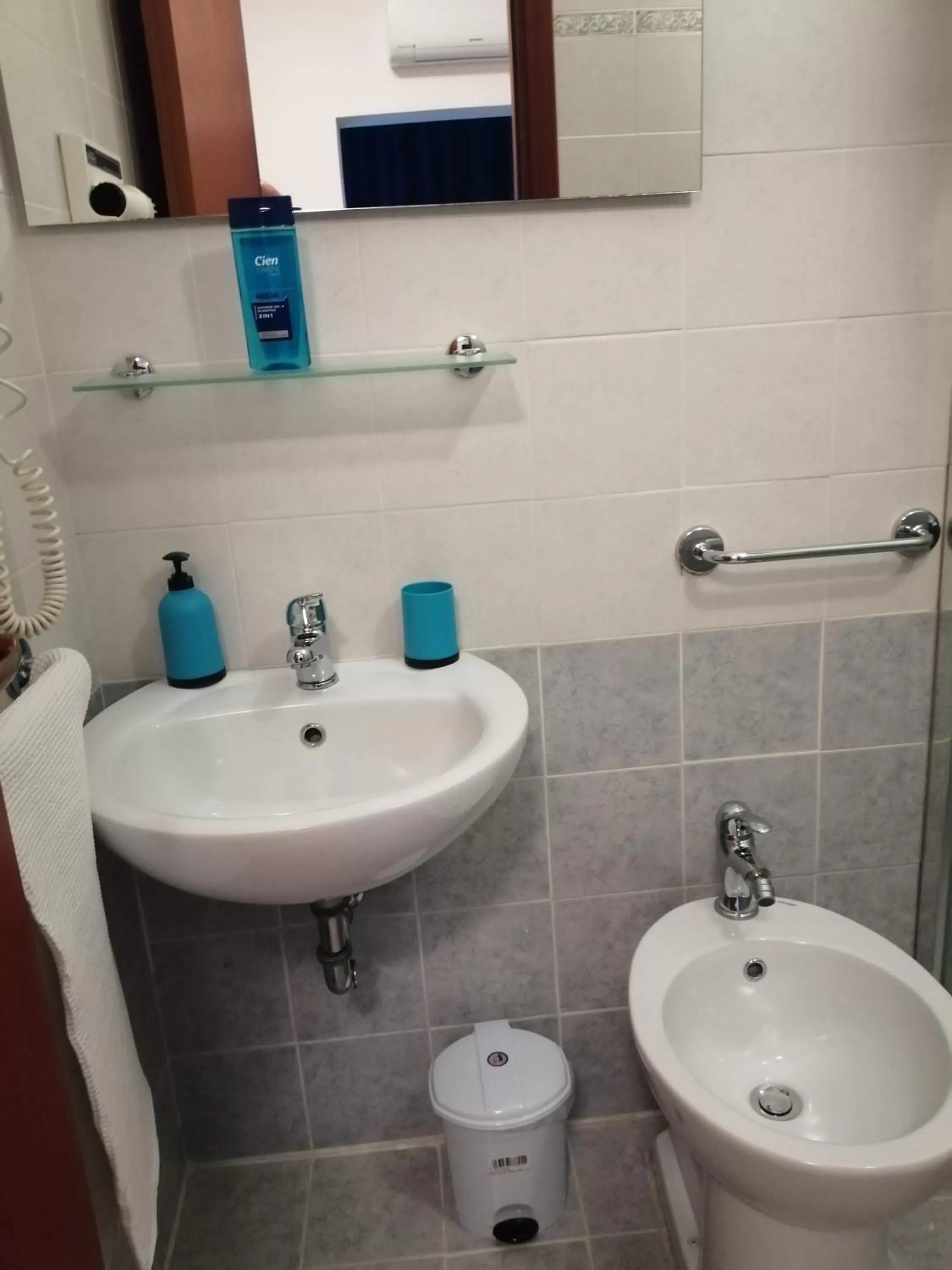 Bathroom in Morfeo B&B