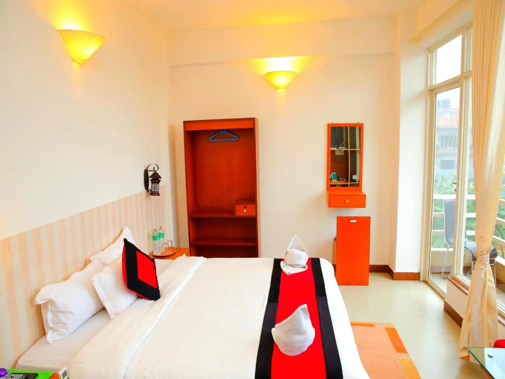 Bedroom in Hotel City Inn - Mountain View