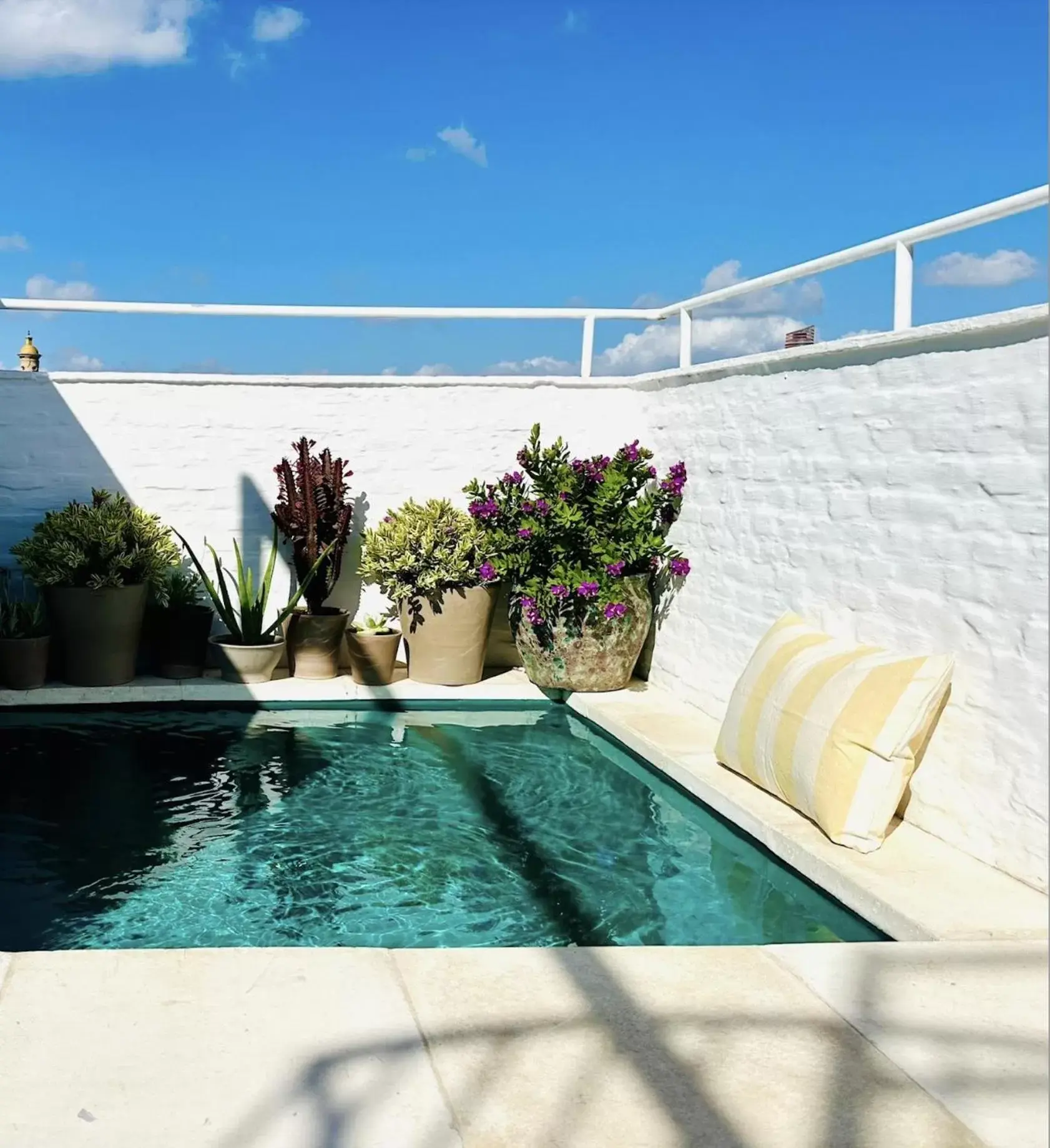 Balcony/Terrace, Swimming Pool in Hotel Tayko Sevilla