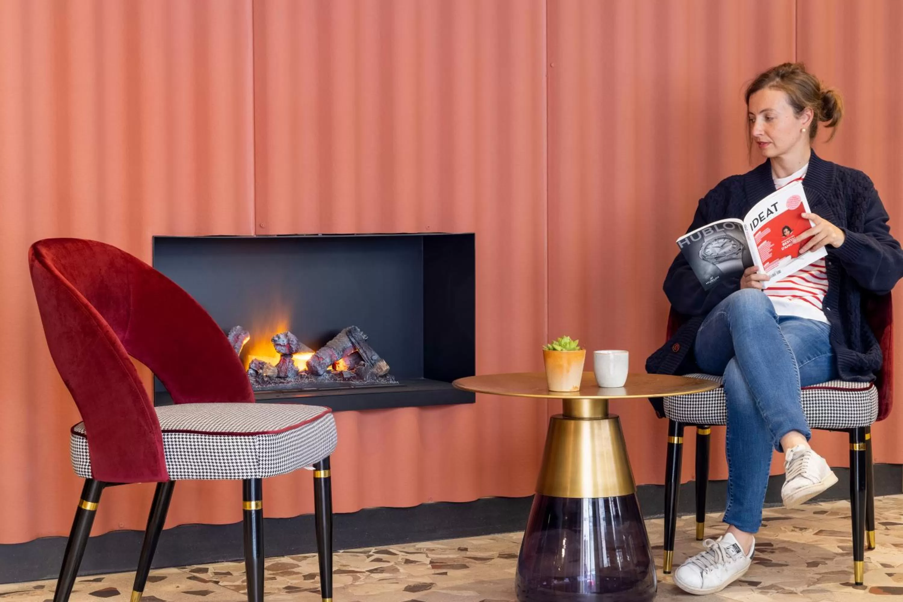 Living room in Hôtel De La Paix