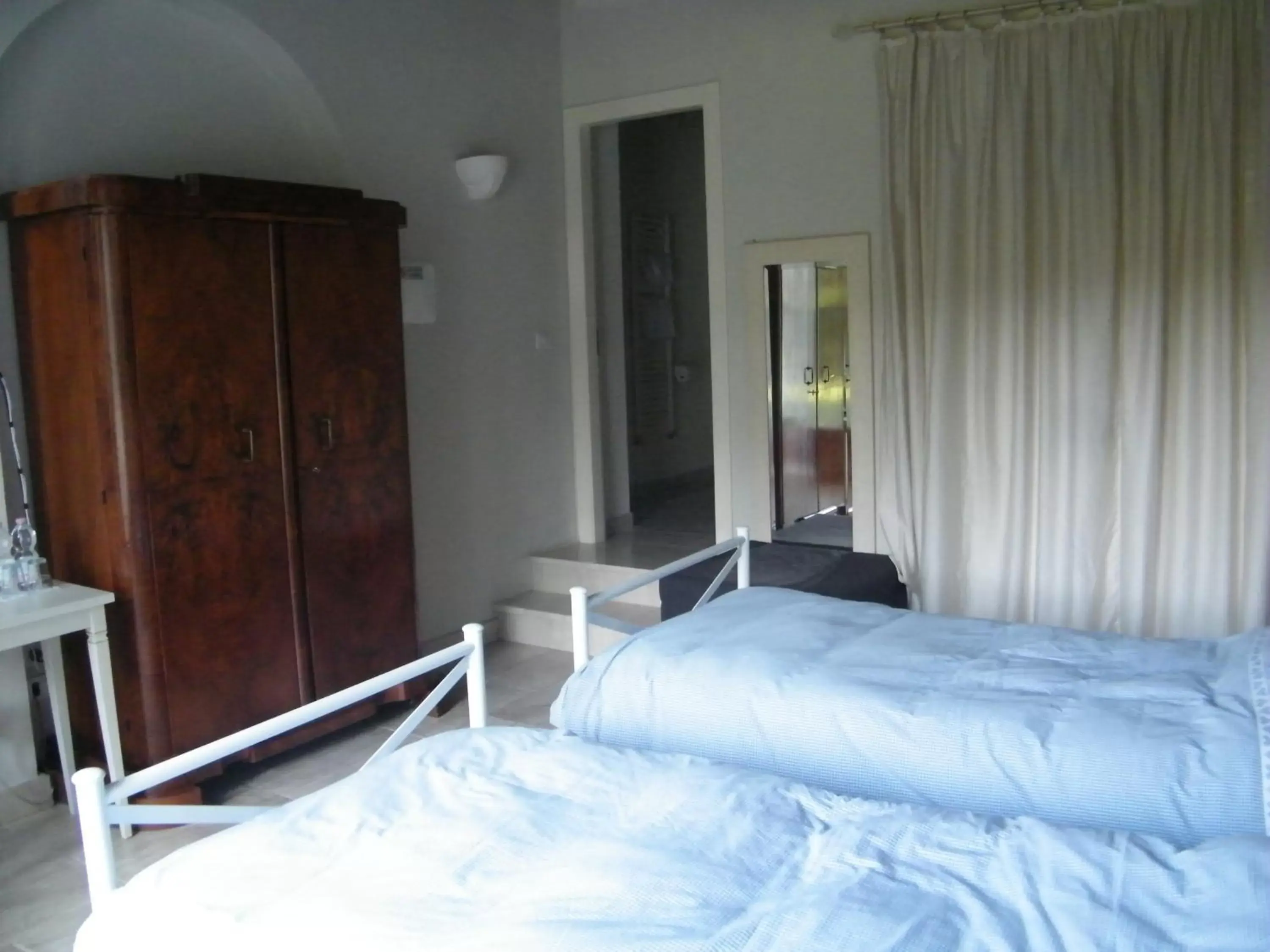 Bed in Villa Franca in Franciacorta