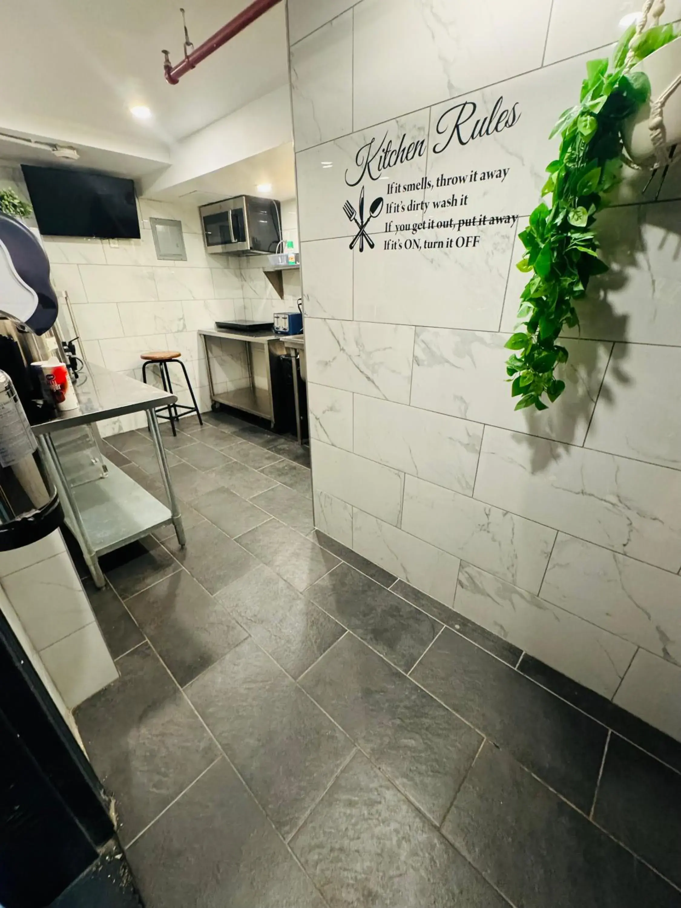 Kitchen or kitchenette, Bathroom in KAMA CENTRAL PARK