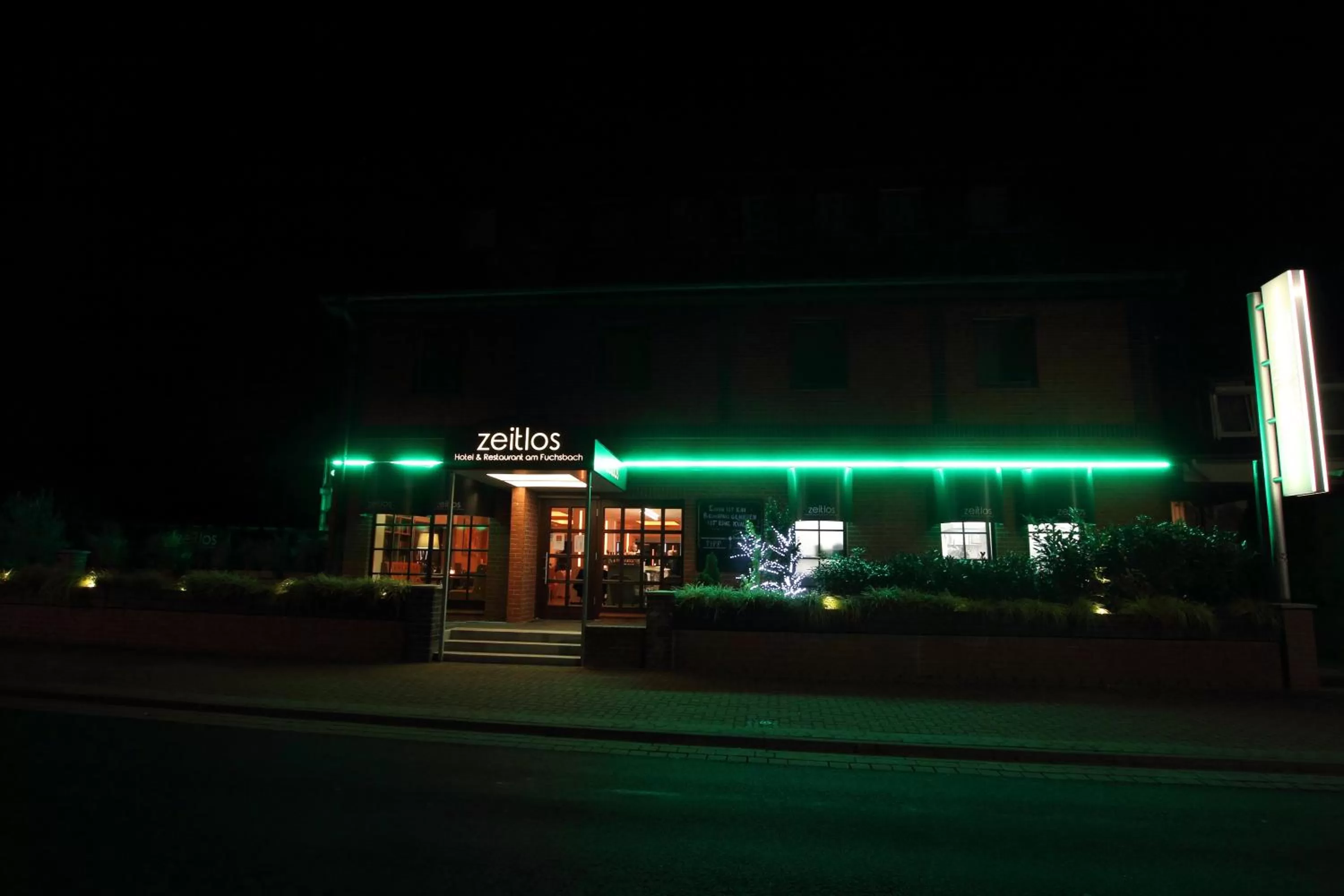 Property logo or sign in zeitlos Hotel und Restaurant am Fuchsbach