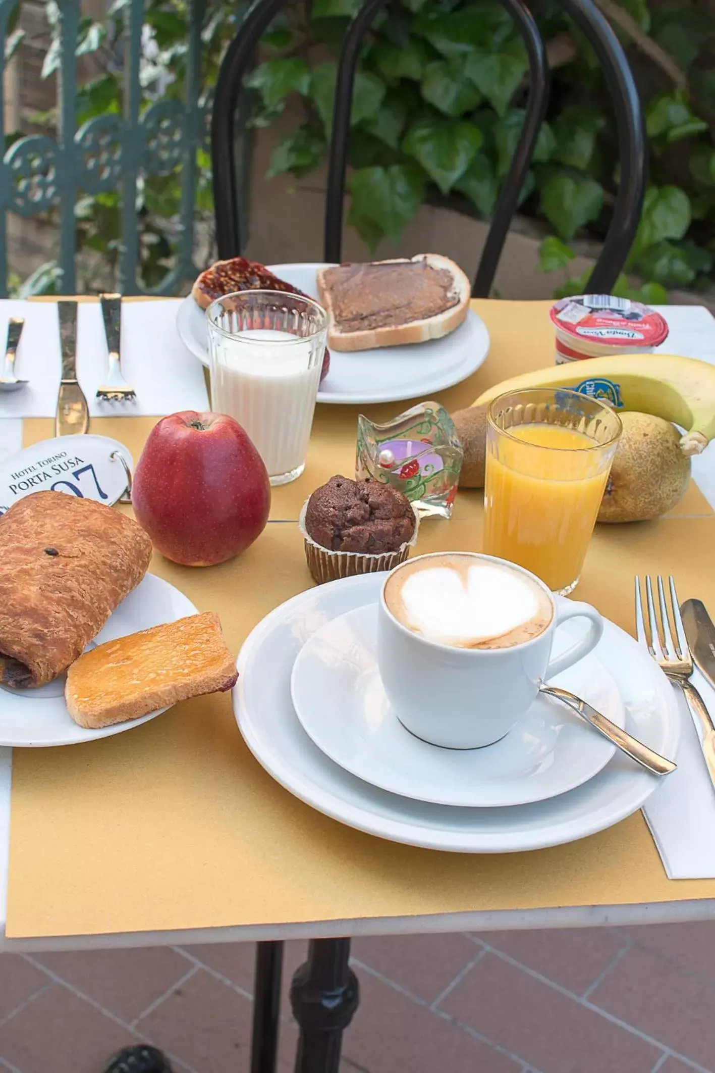 Balcony/Terrace, Breakfast in Hotel Torino Porta Susa