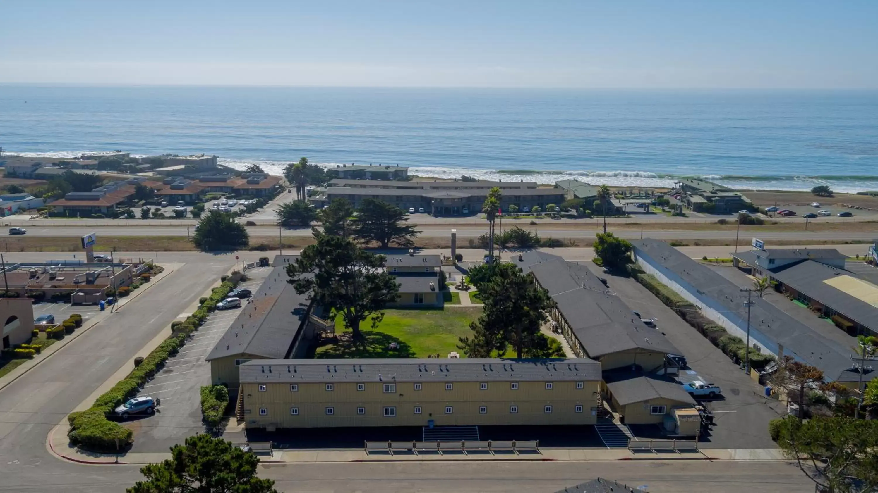 Bird's-eye View in Silver Surf Motel