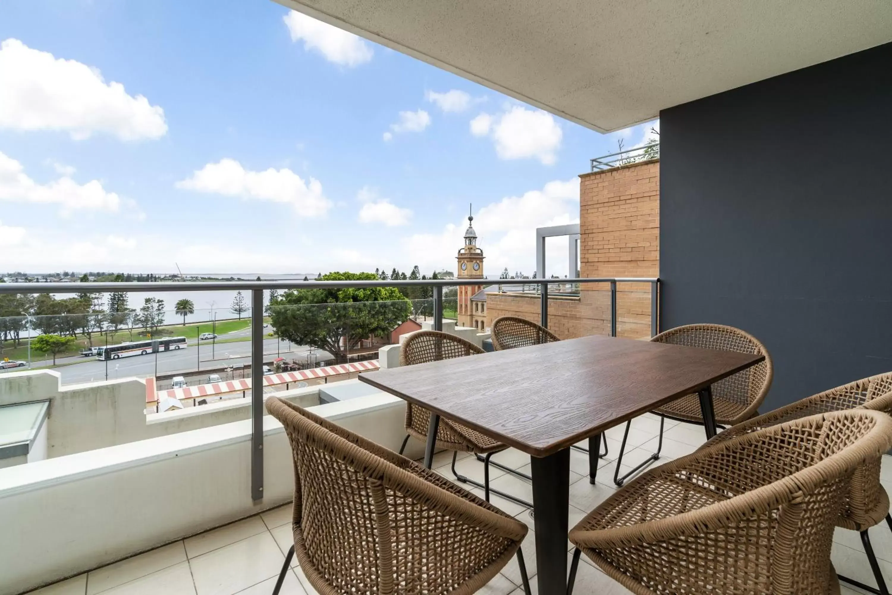 Balcony/Terrace in Terminus Apartment Hotel Newcastle