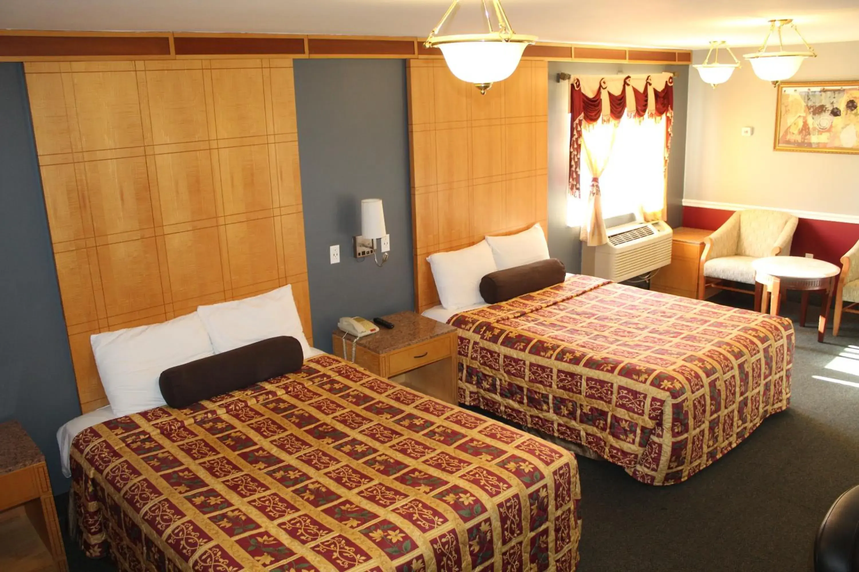 Bed in Liberty Inn