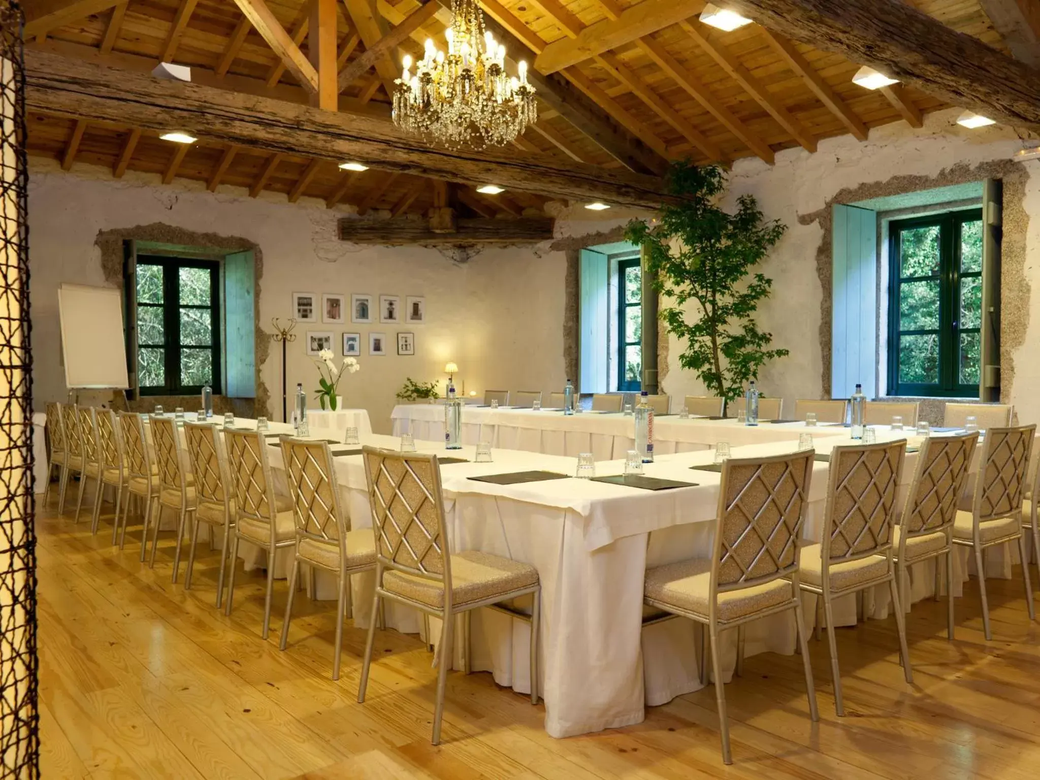 Business facilities in A Quinta Da Auga Hotel Spa Relais & Chateaux