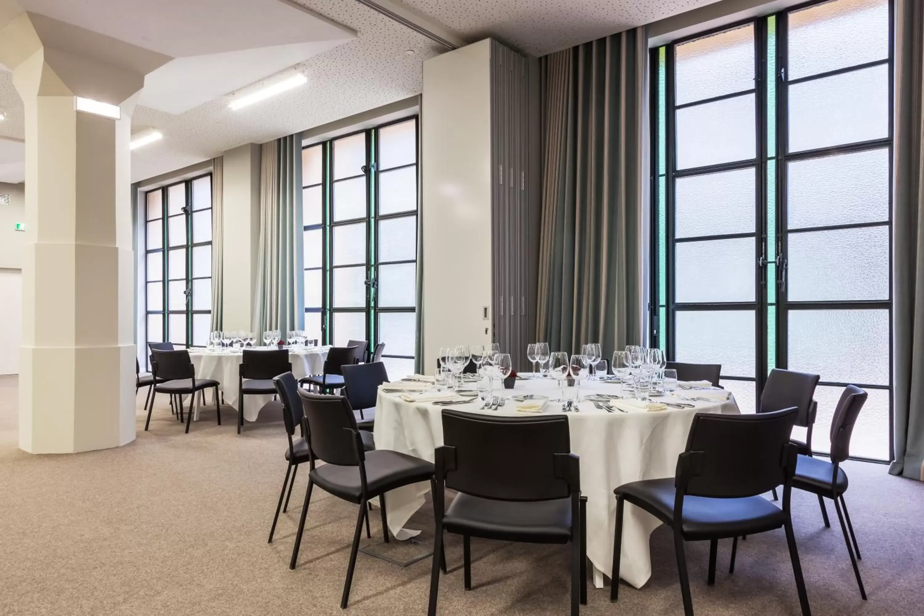 Banquet/Function facilities, Restaurant/Places to Eat in Vincci Porto