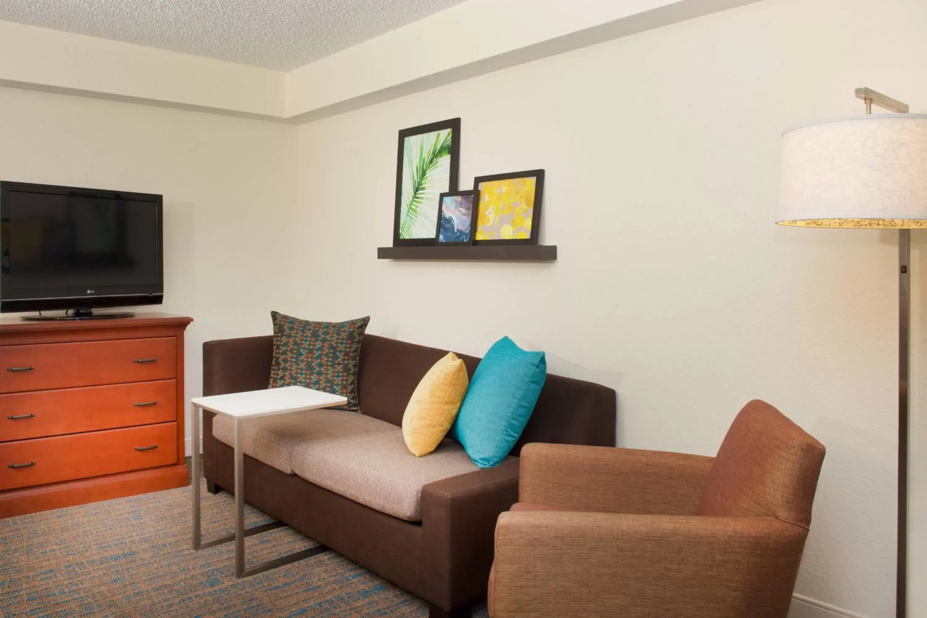 Living room, Seating Area in Residence Inn Orlando Lake Buena Vista
