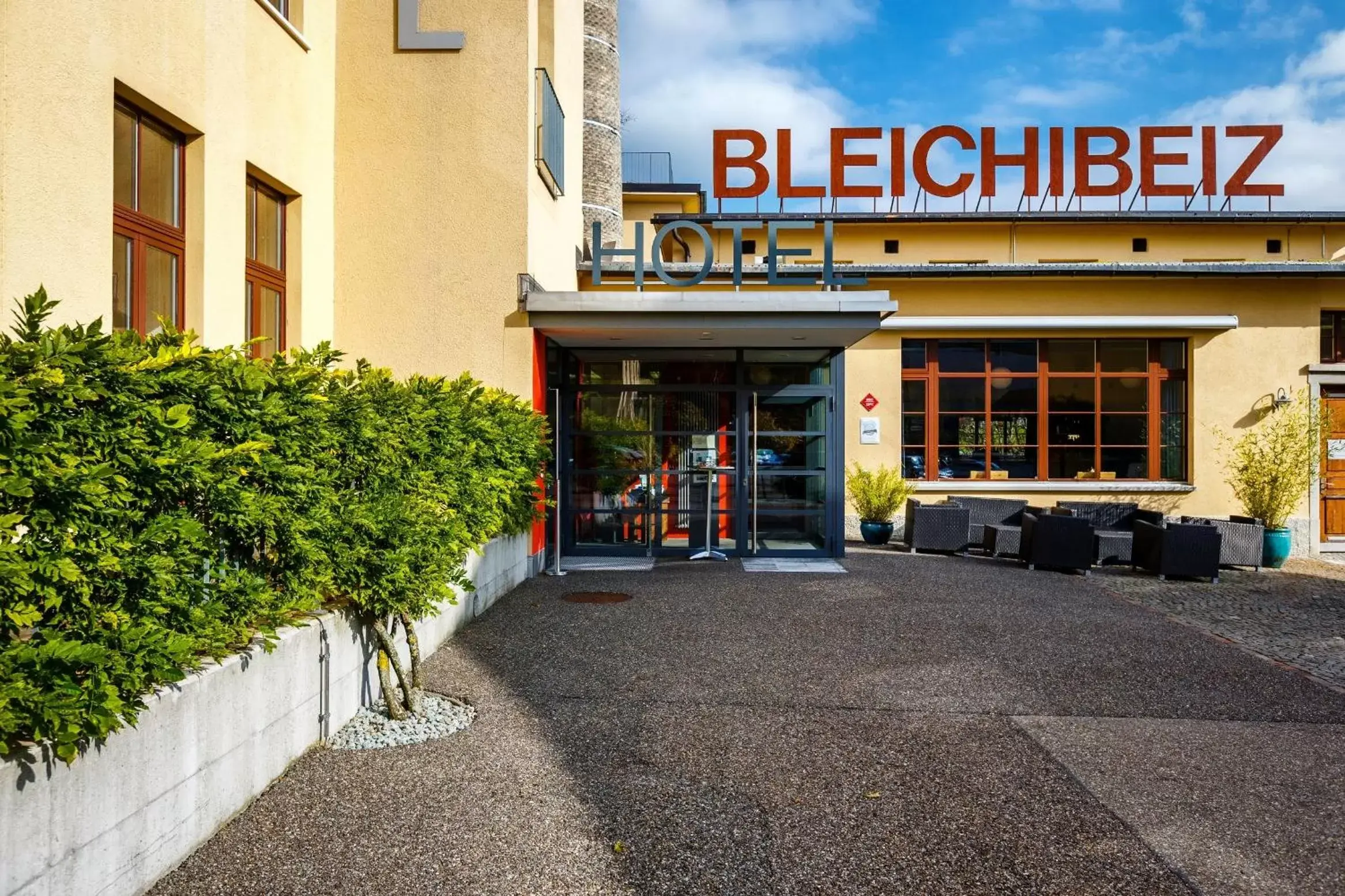 Facade/entrance, Property Building in Hotel Bleichibeiz