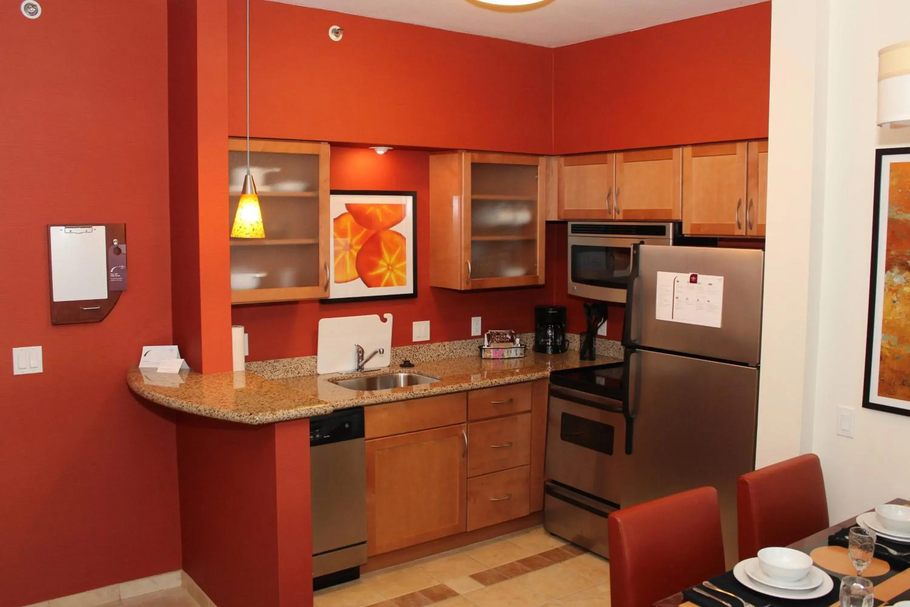 Bedroom, Kitchen/Kitchenette in Residence Inn by Marriott Sebring