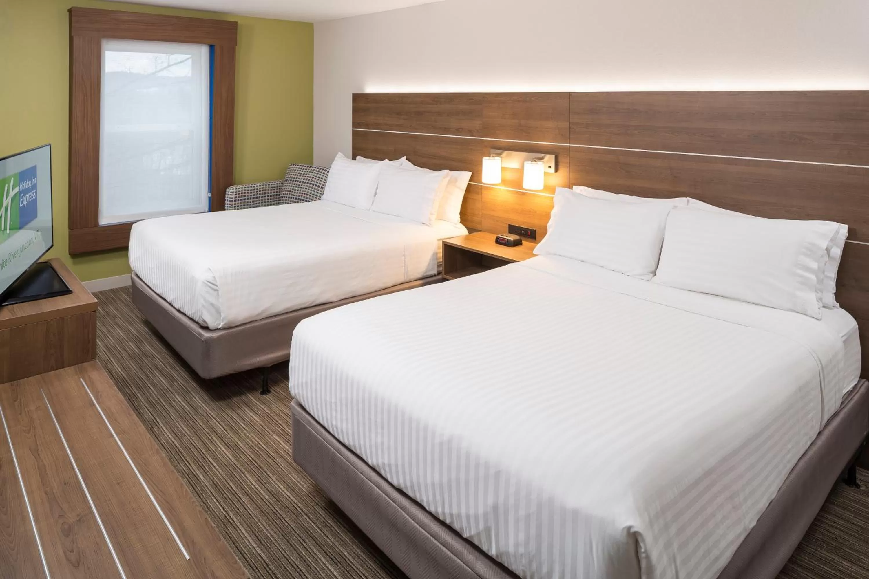 Photo of the whole room, Bed in Holiday Inn Express Hotel & Suites White River Junction by IHG