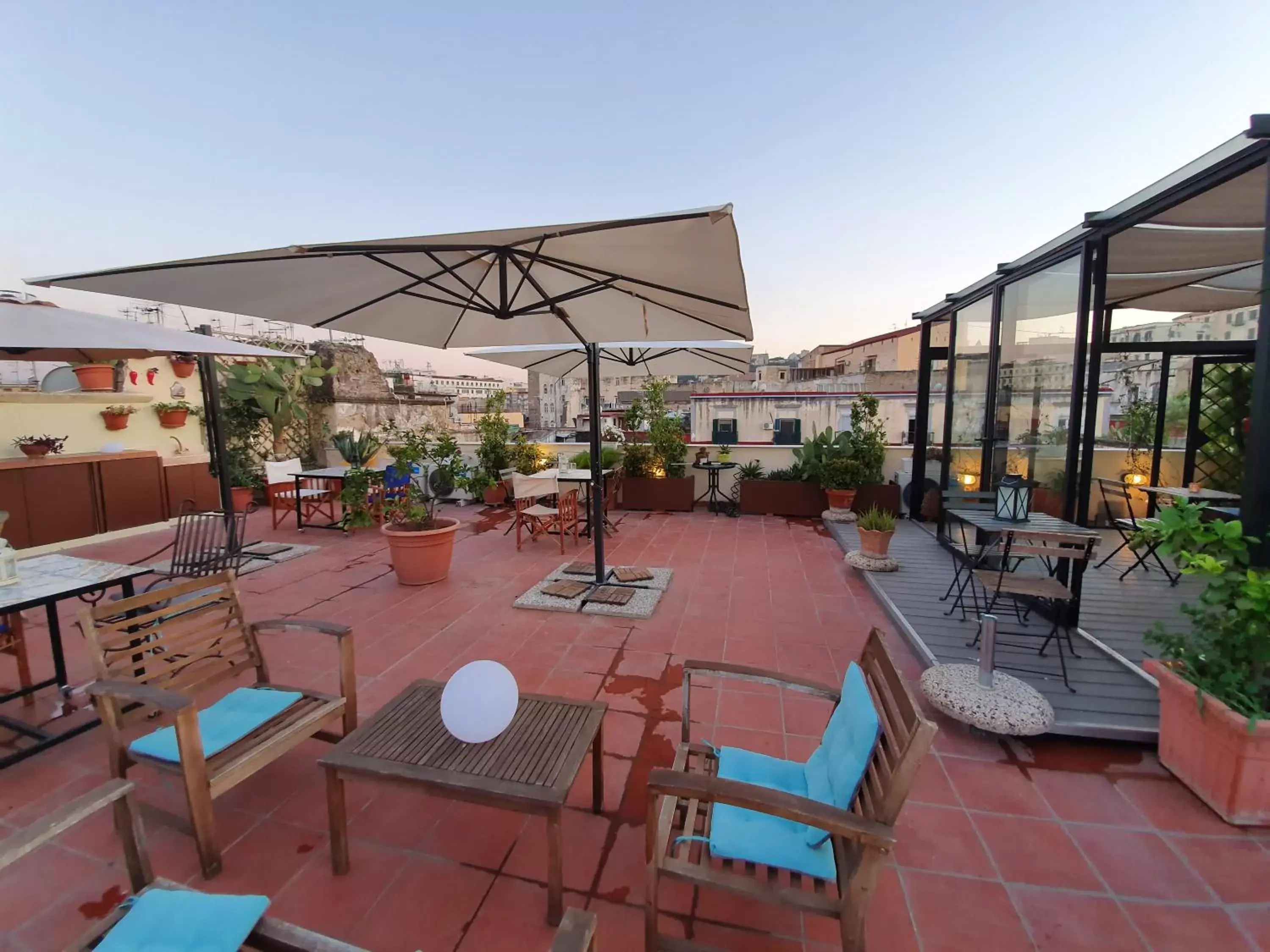 Balcony/Terrace, Restaurant/Places to Eat in Spanish Palace Rooms, Suites Apartments & Terraces