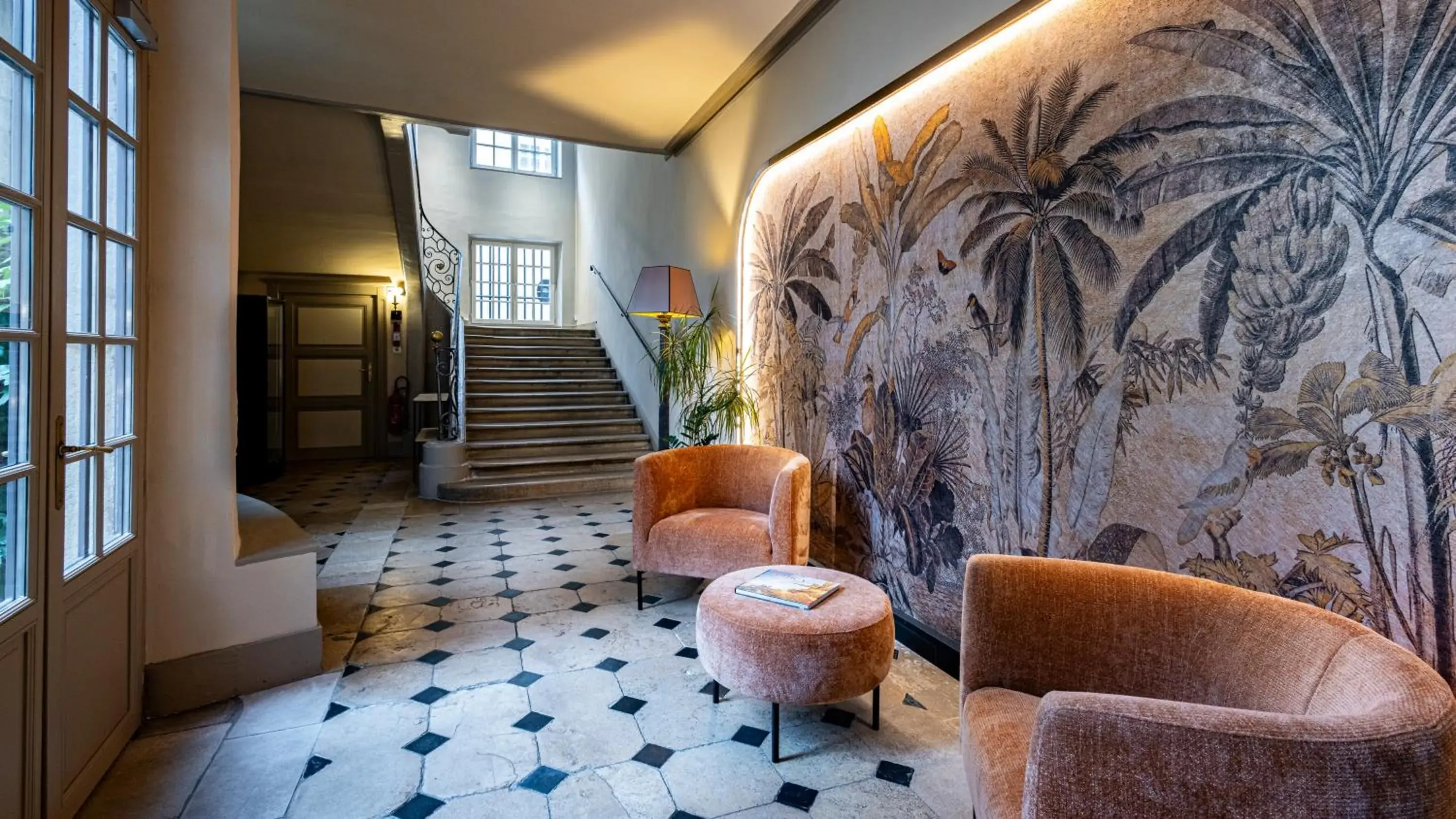 Property building, Seating Area in Hotel De Guise Nancy Vieille Ville