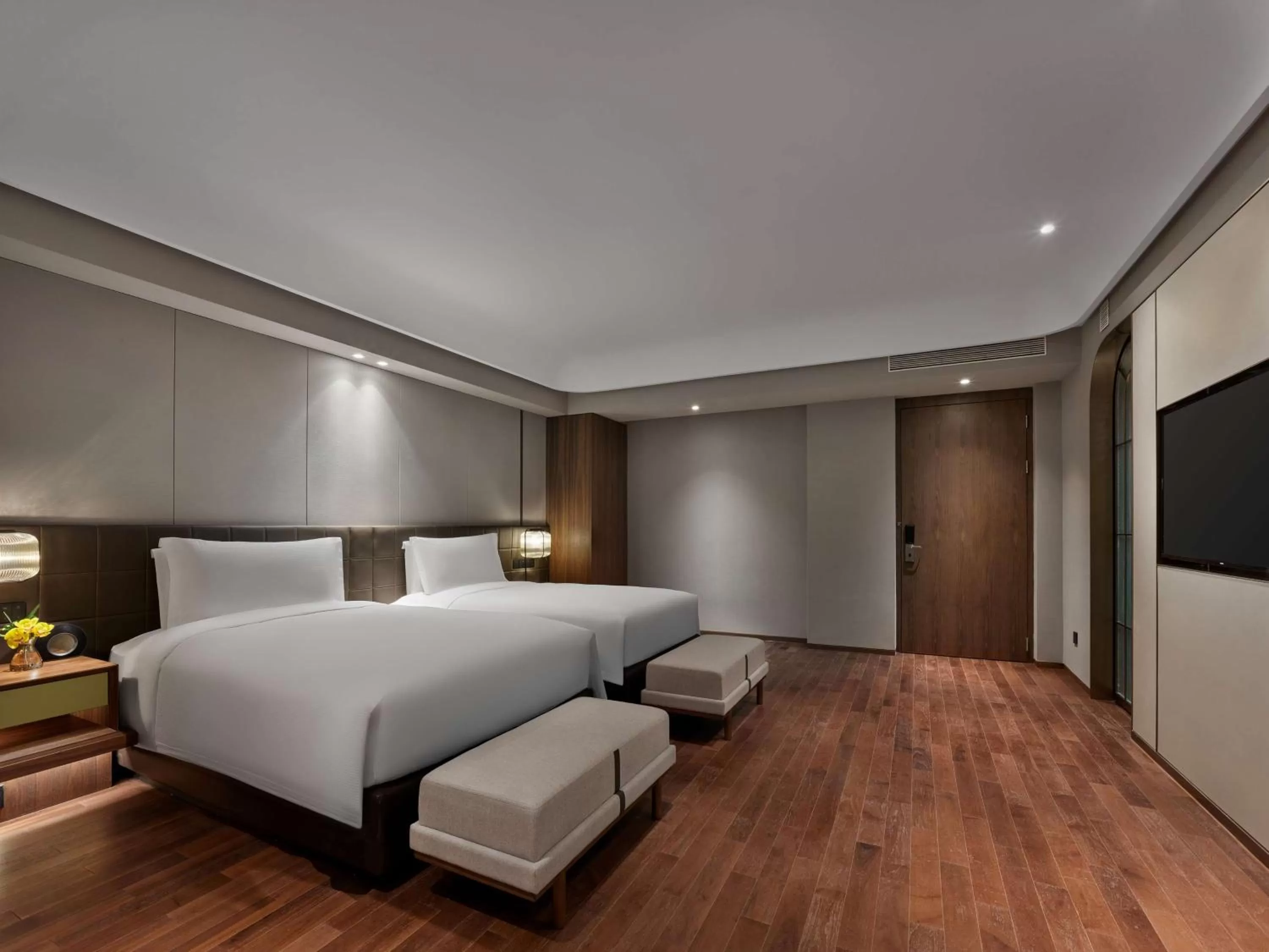 Bedroom, Bed in Hilton Shanghai Hongqiao
