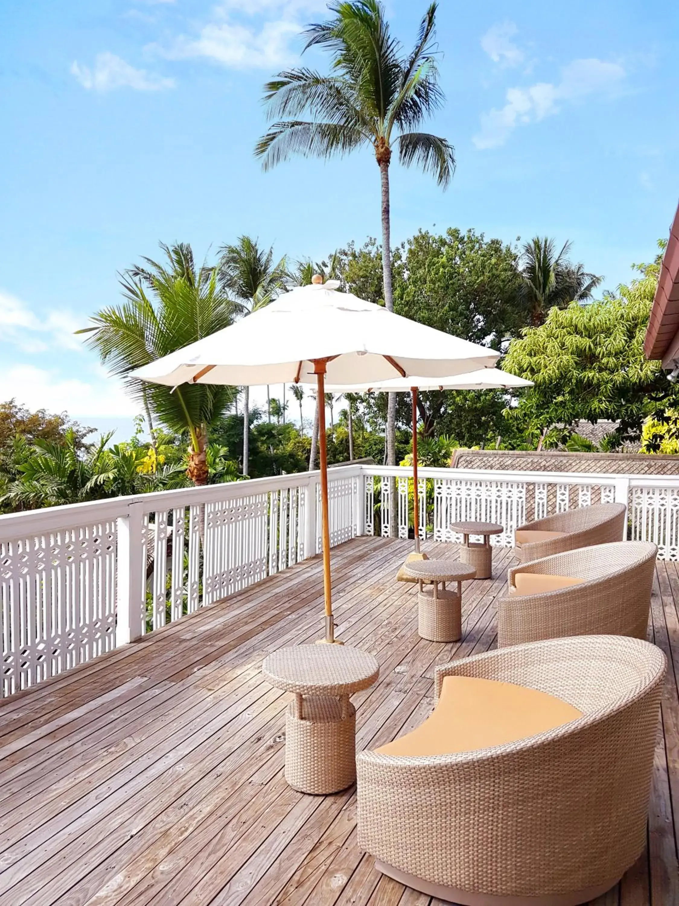 Restaurant/places to eat, Patio/Outdoor Area in Centara Villas Samui - SHA Plus