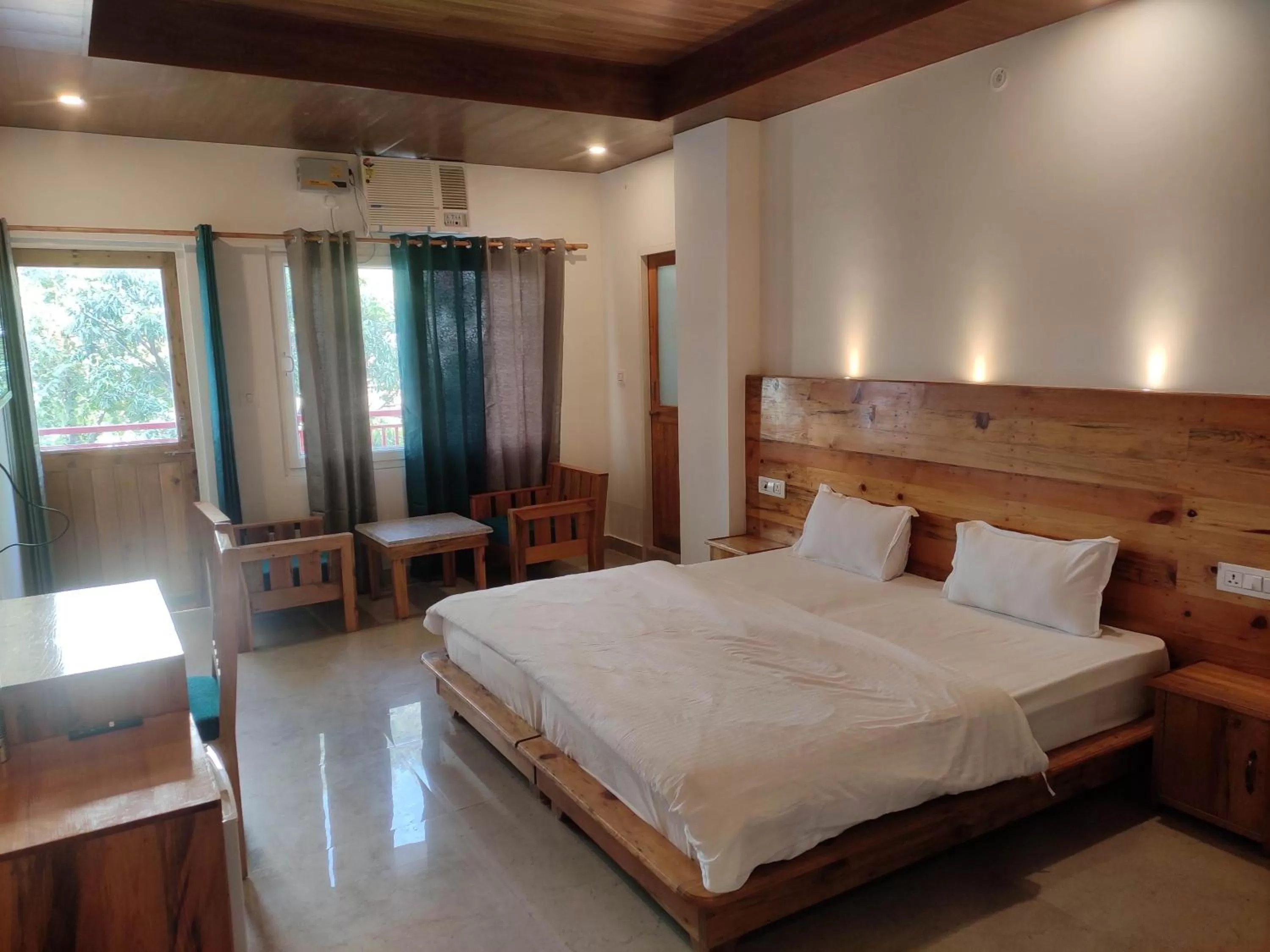 Bed in Hill Hoppers Hotel