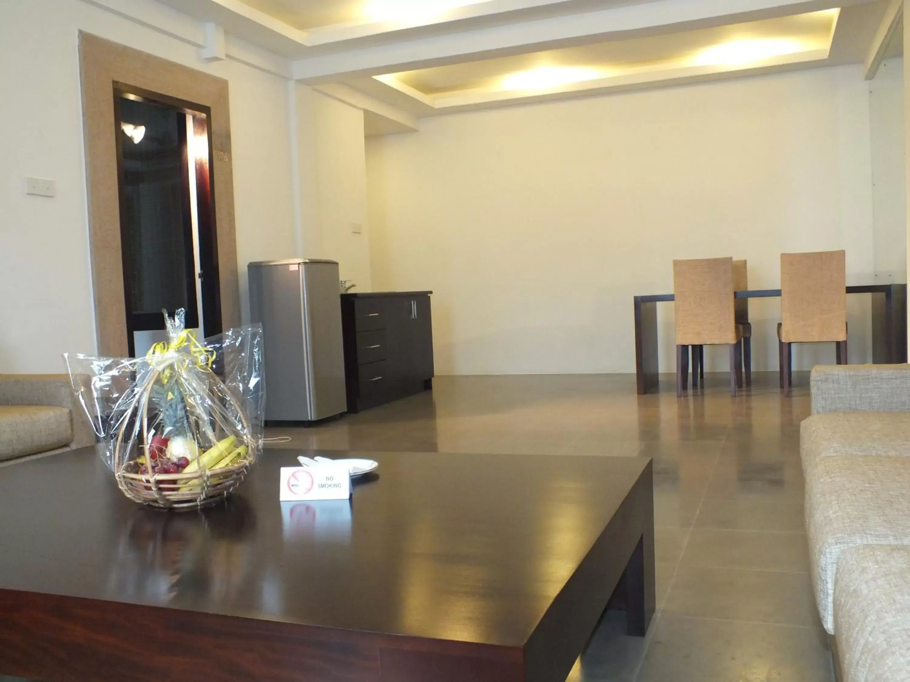 Seating area, TV/Entertainment Center in Kandy The Tourmaline