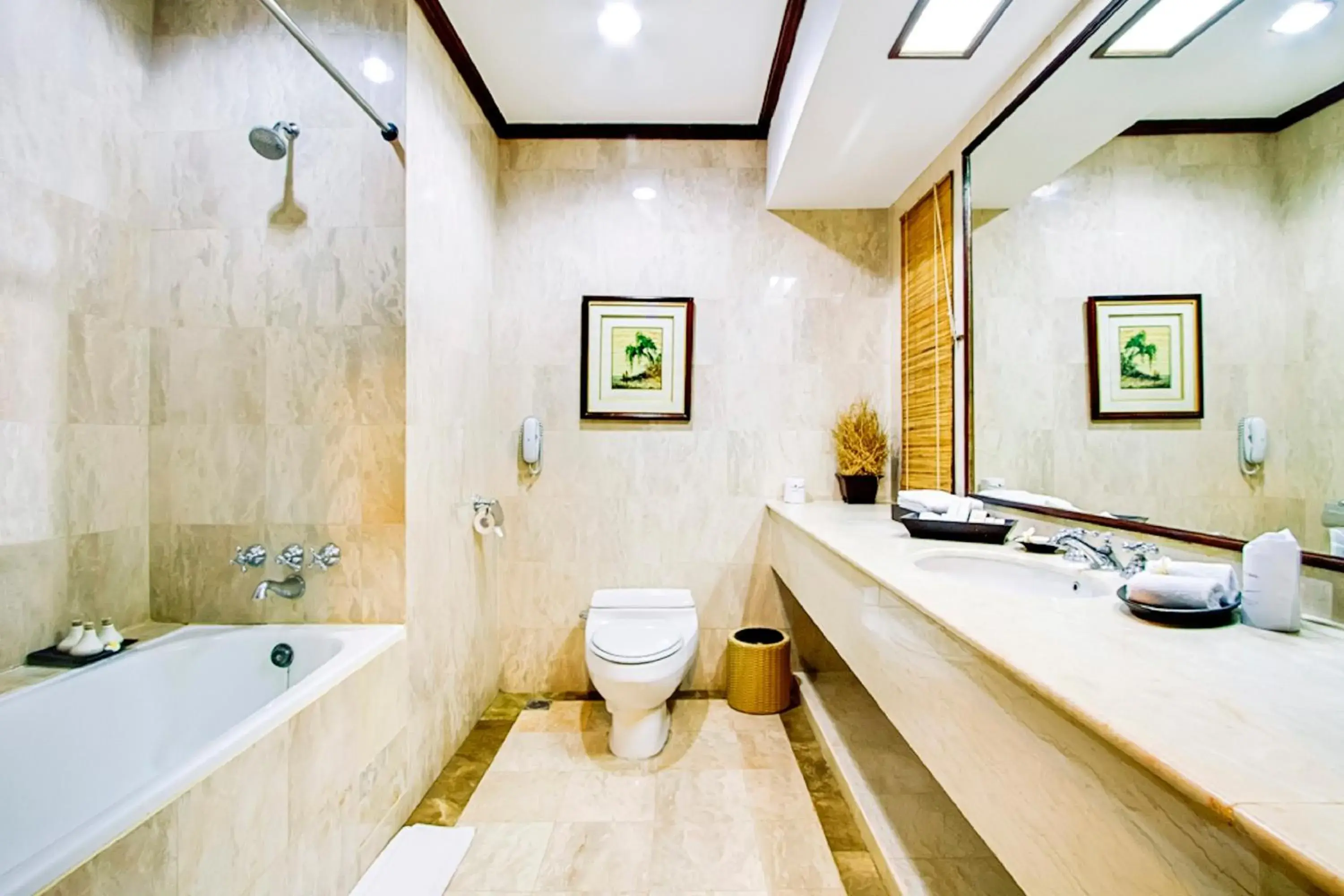 Bathroom in Rama Beach Resort And Villas