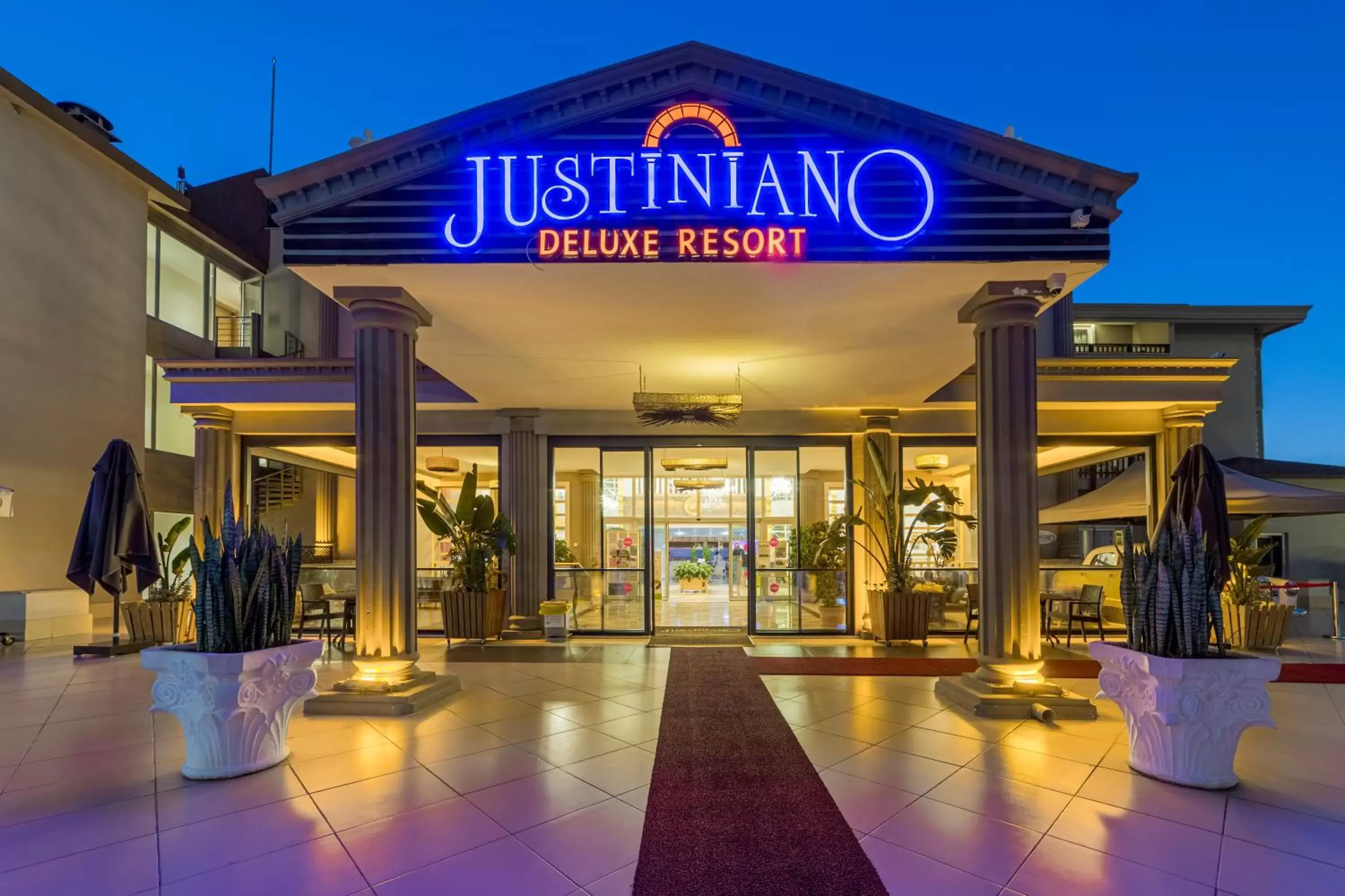 Property building in Justiniano Deluxe Resort