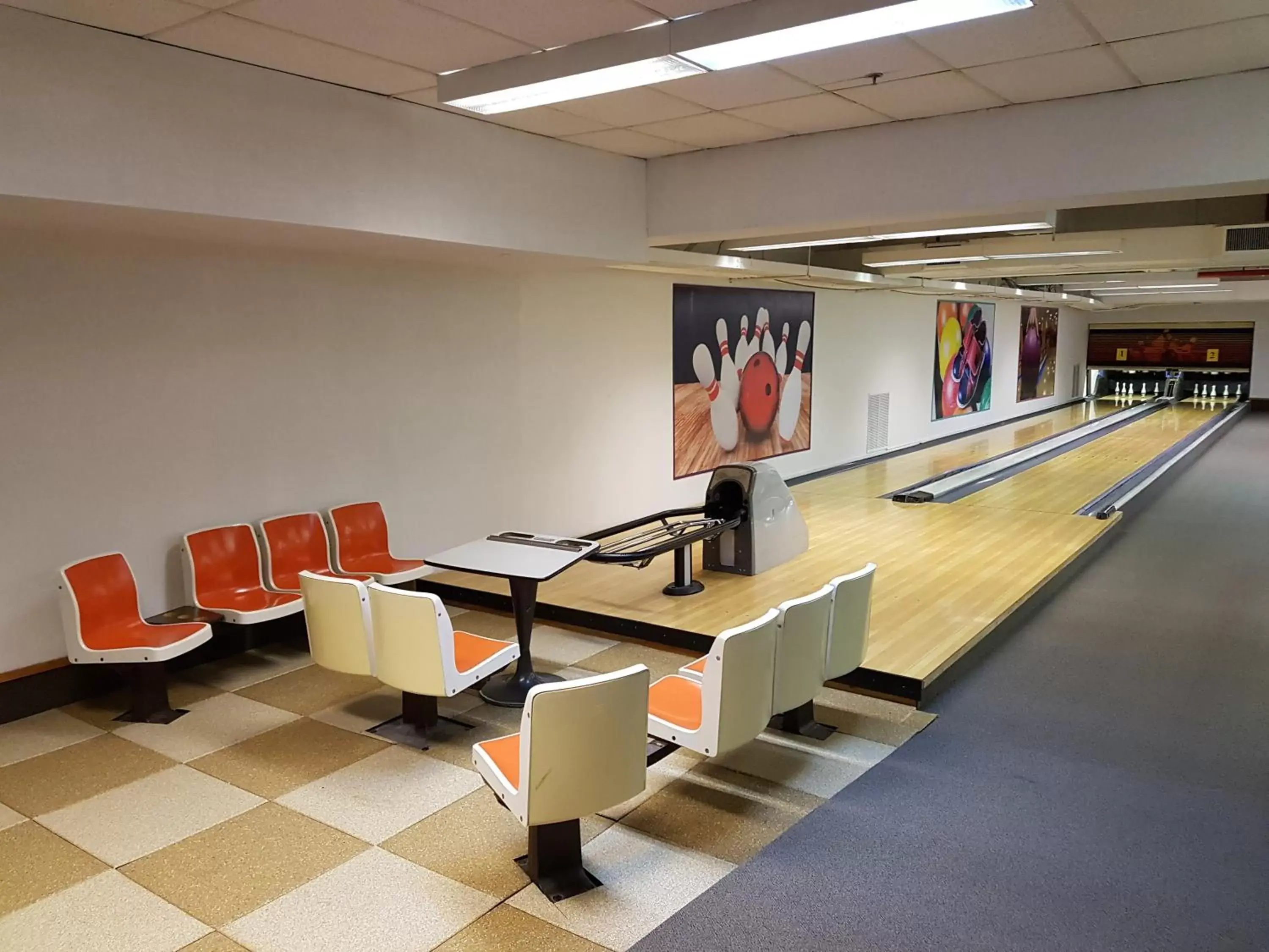 Lobby or reception in Crowne Plaza Kitchener-Waterloo by IHG Lobby or reception in Crowne Plaza Kitchener-Waterloo by IHG