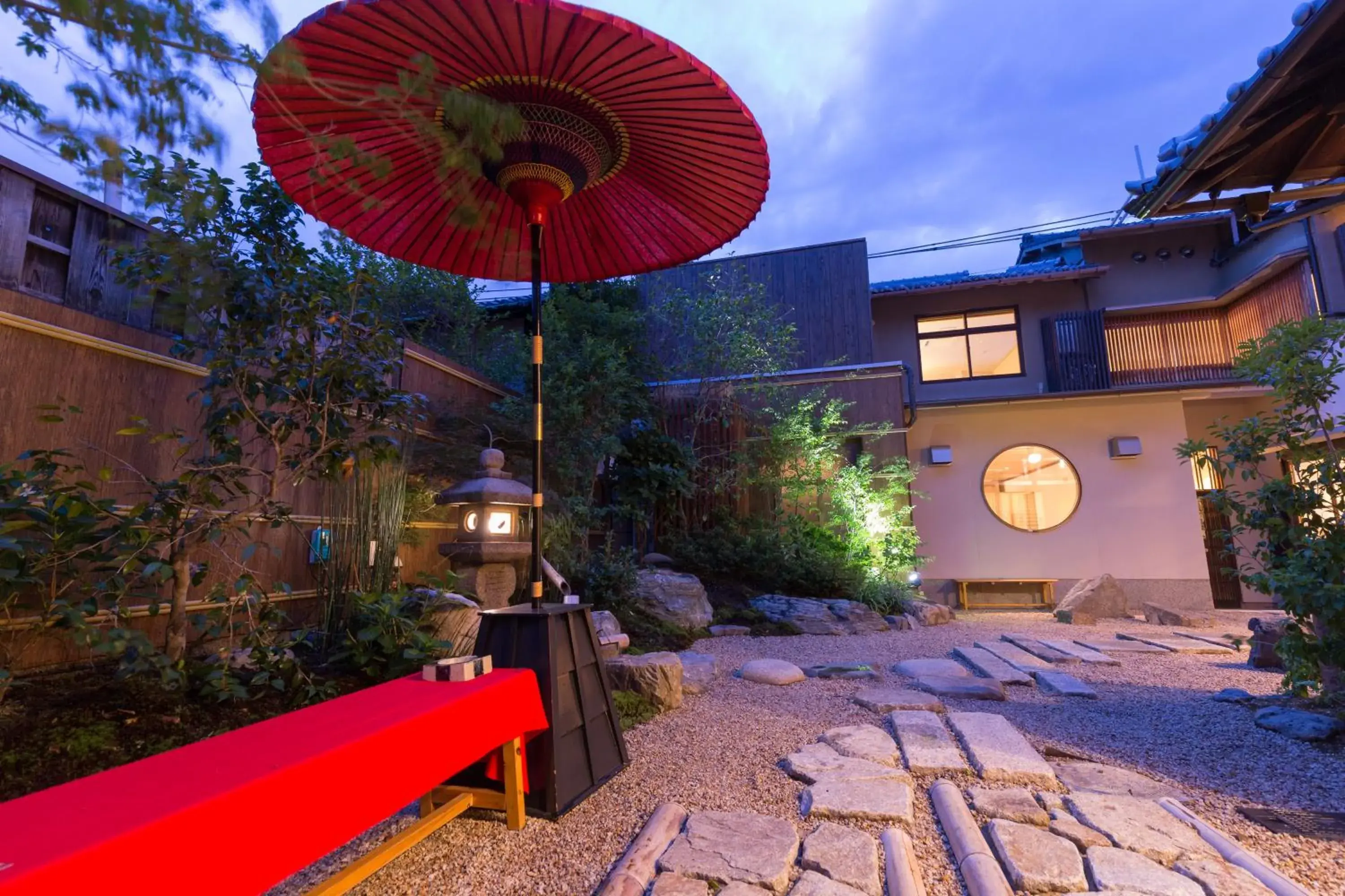 Property building in Nazuna Kyoto Nijo-jo Property building in Nazuna Kyoto Nijo-jo