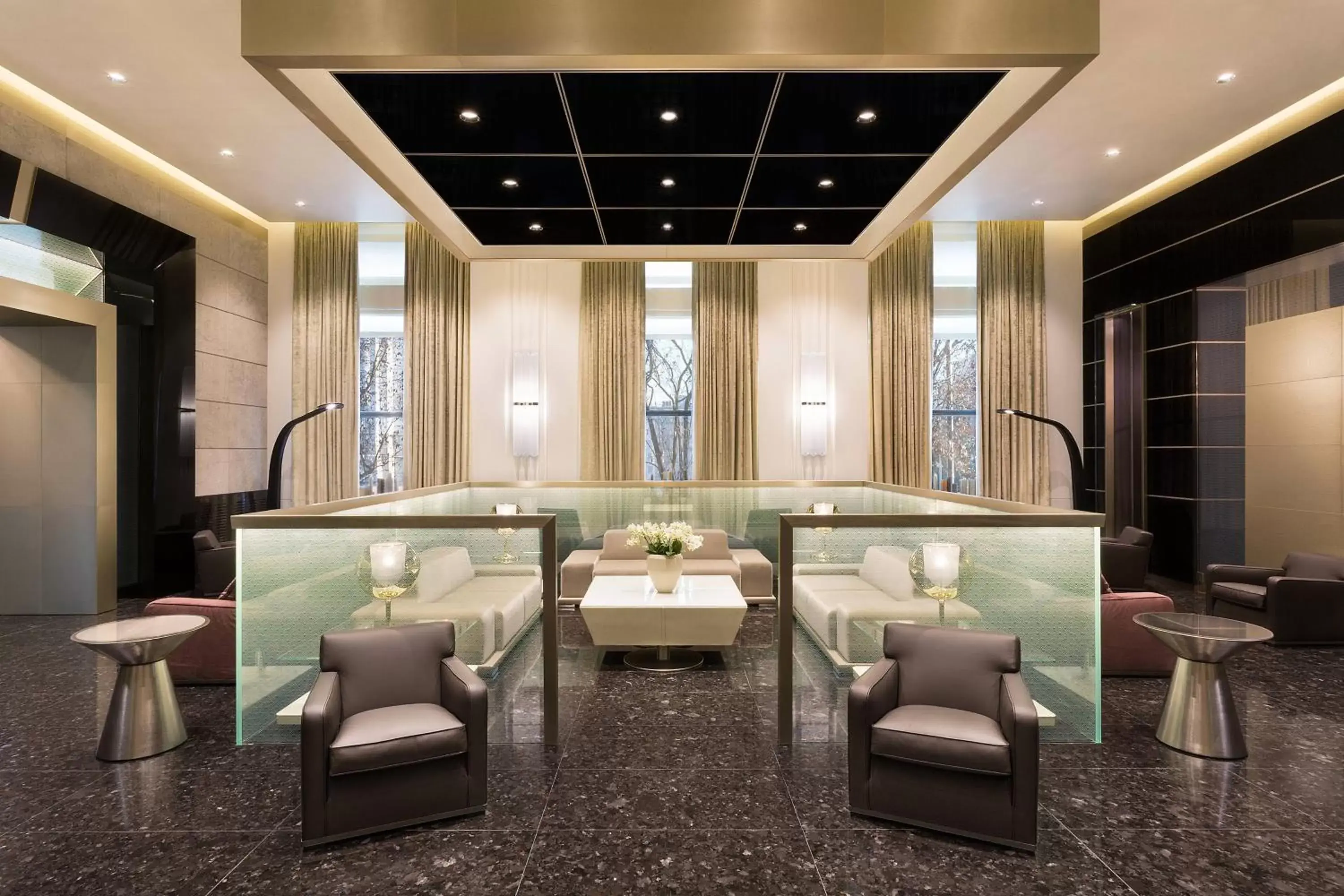 Lounge or bar in Excelsior Hotel Gallia, a Luxury Collection Hotel, Milan