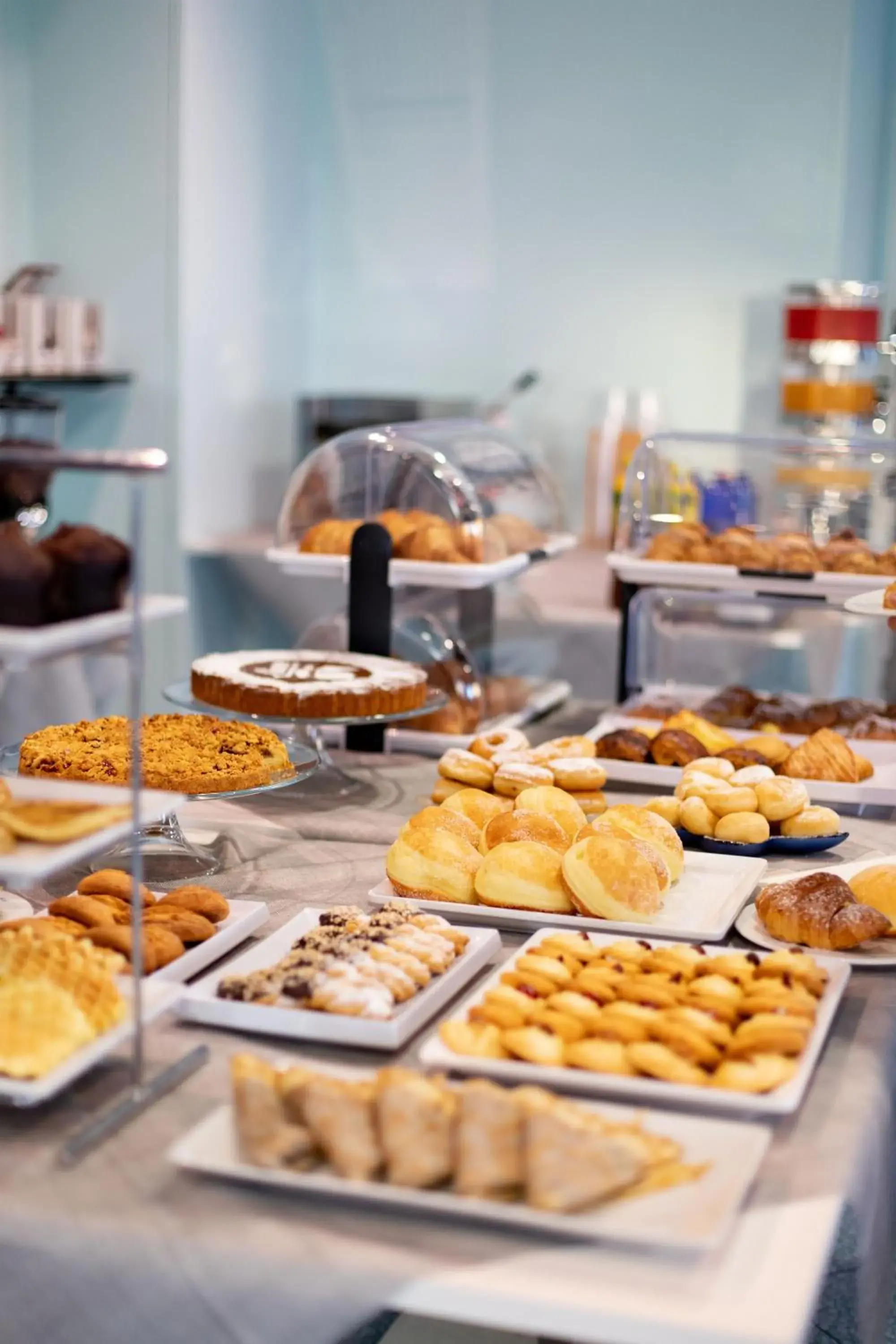 Buffet breakfast in Hotel Continental