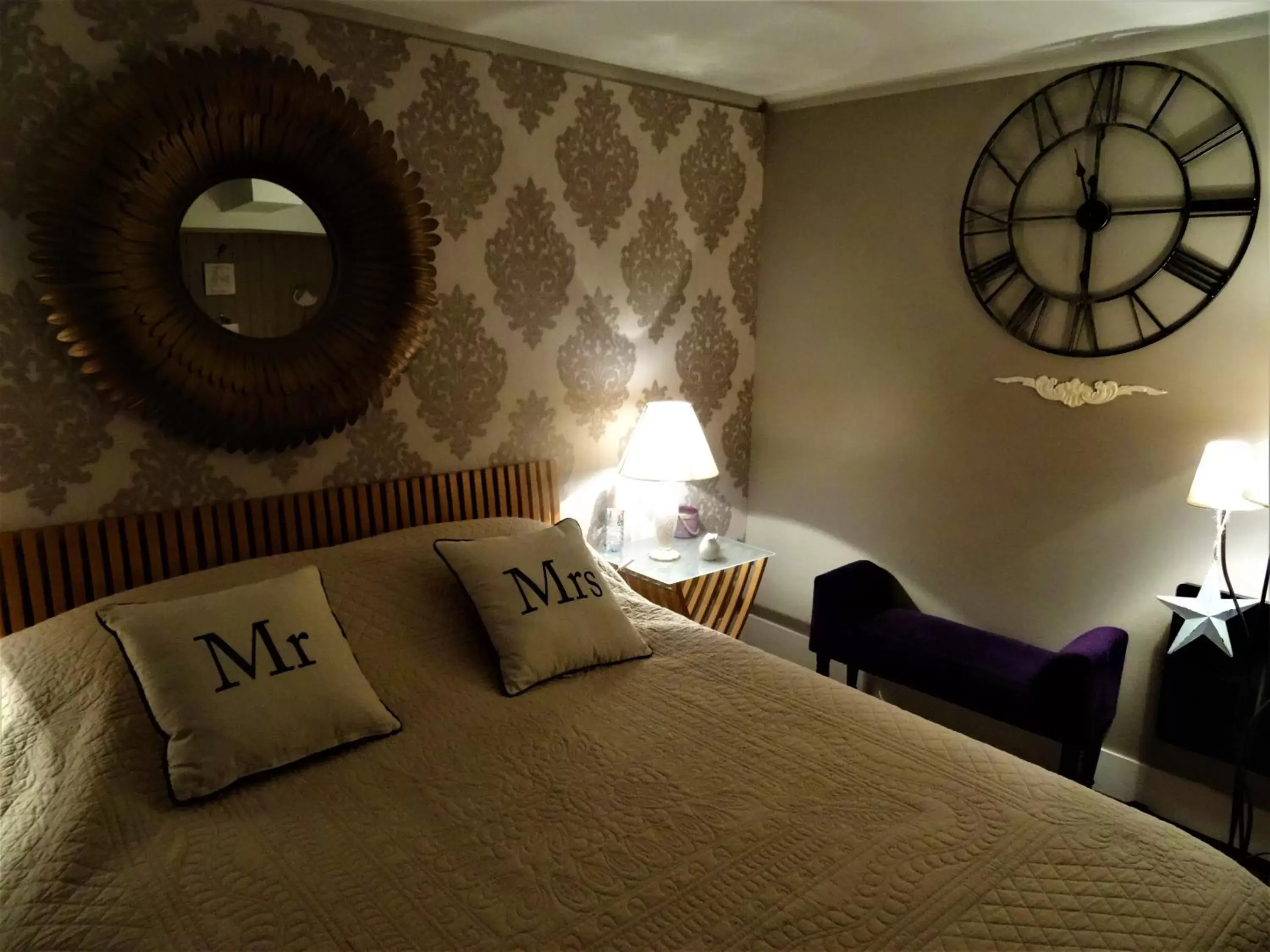 Bedroom, Bed in Villa La Clef Des Champs