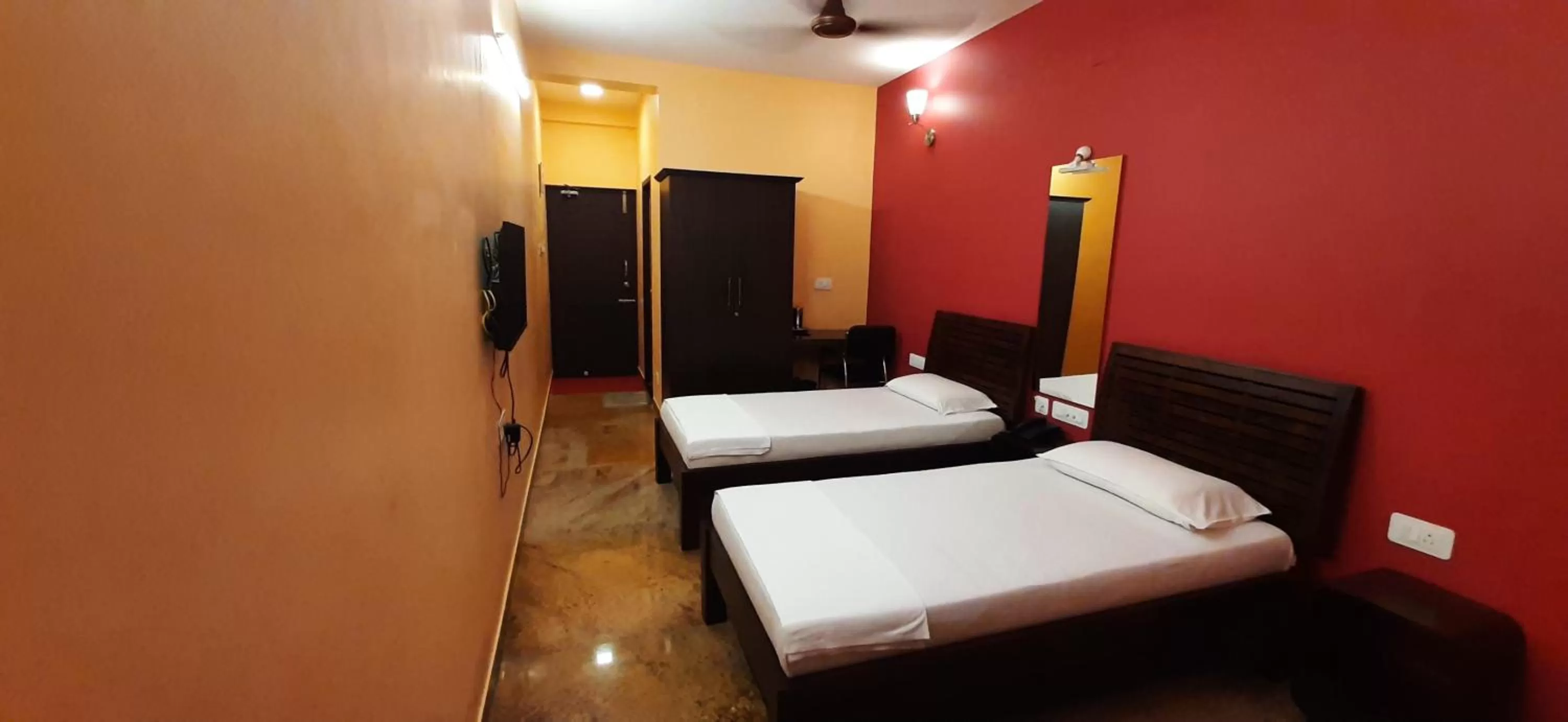 Bed in Chandru De Green