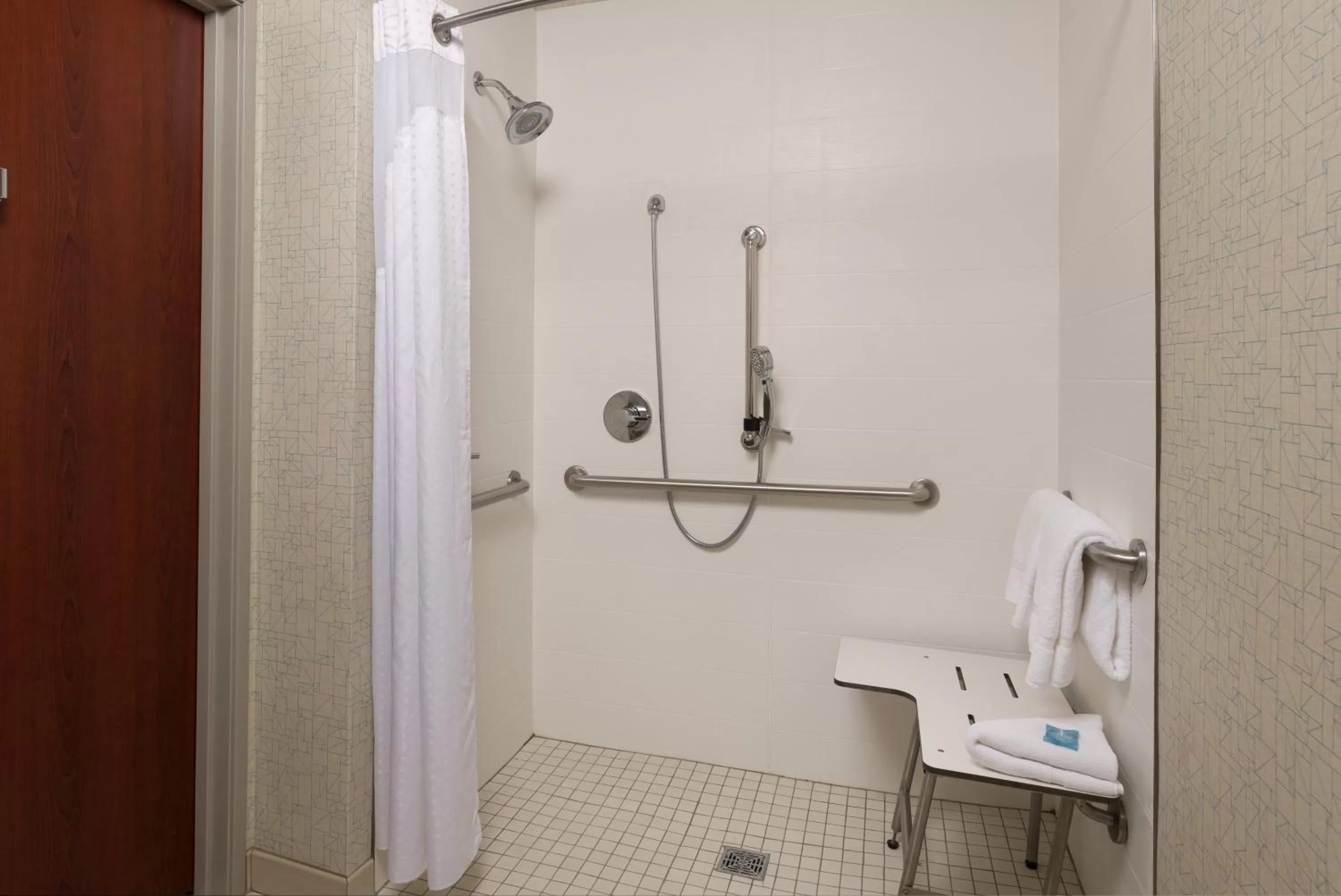 Bathroom in Holiday Inn Express Independence - Kansas City by IHG