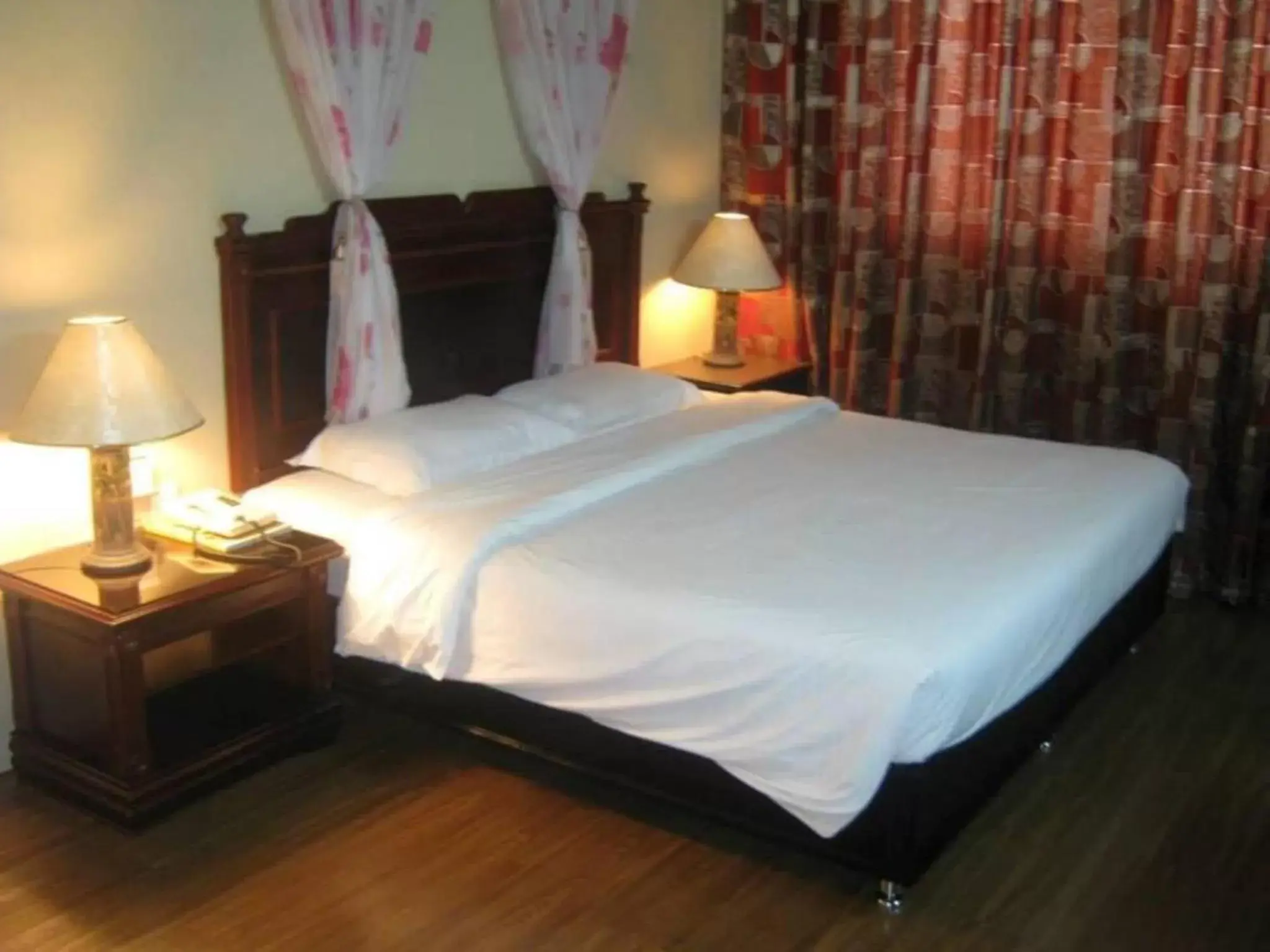 Bedroom, Bed in Penview Hotel