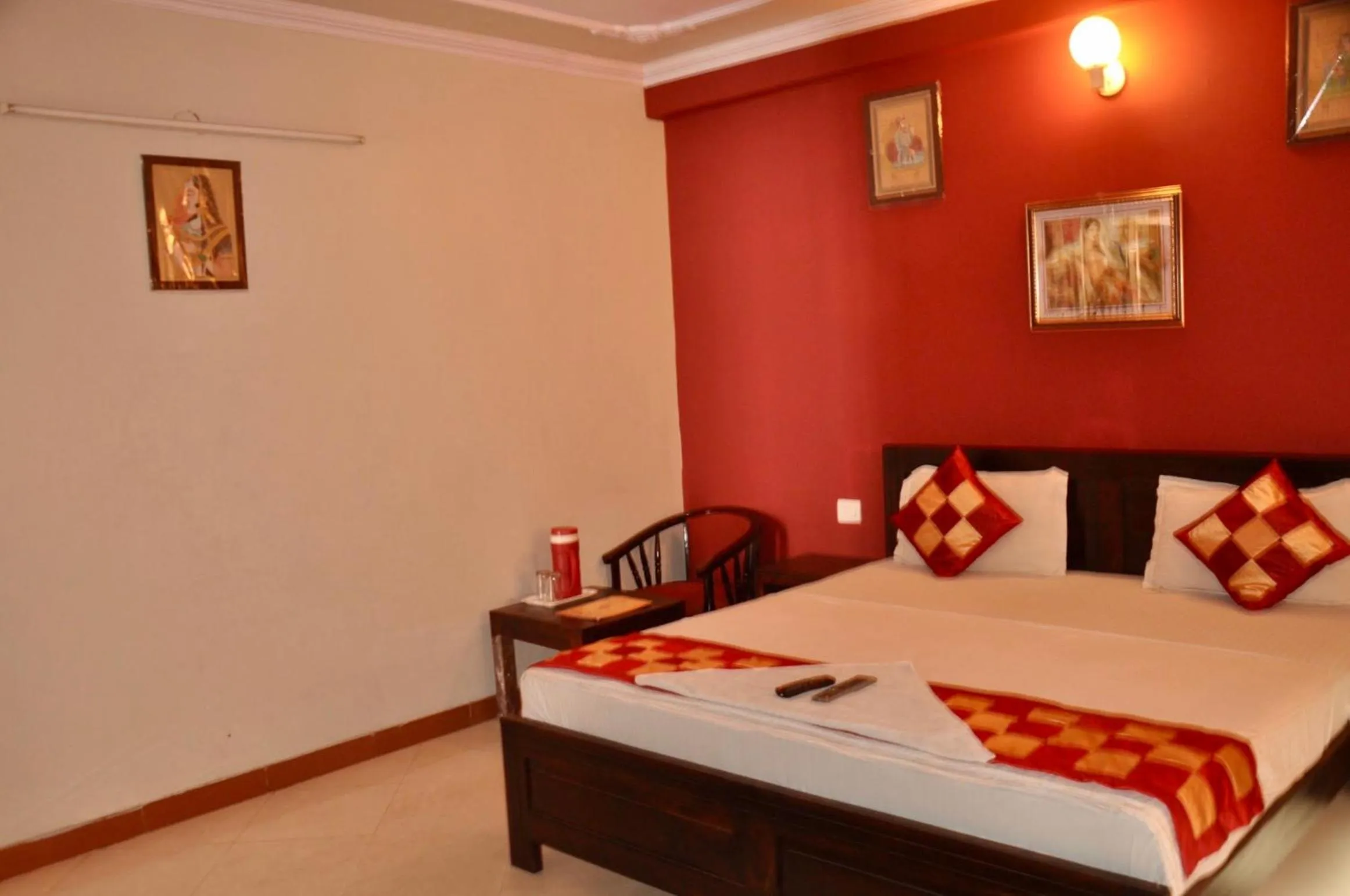 Photo of the whole room, Bed in Tuk Tuk Backpackers- Near Jaipur Train Station