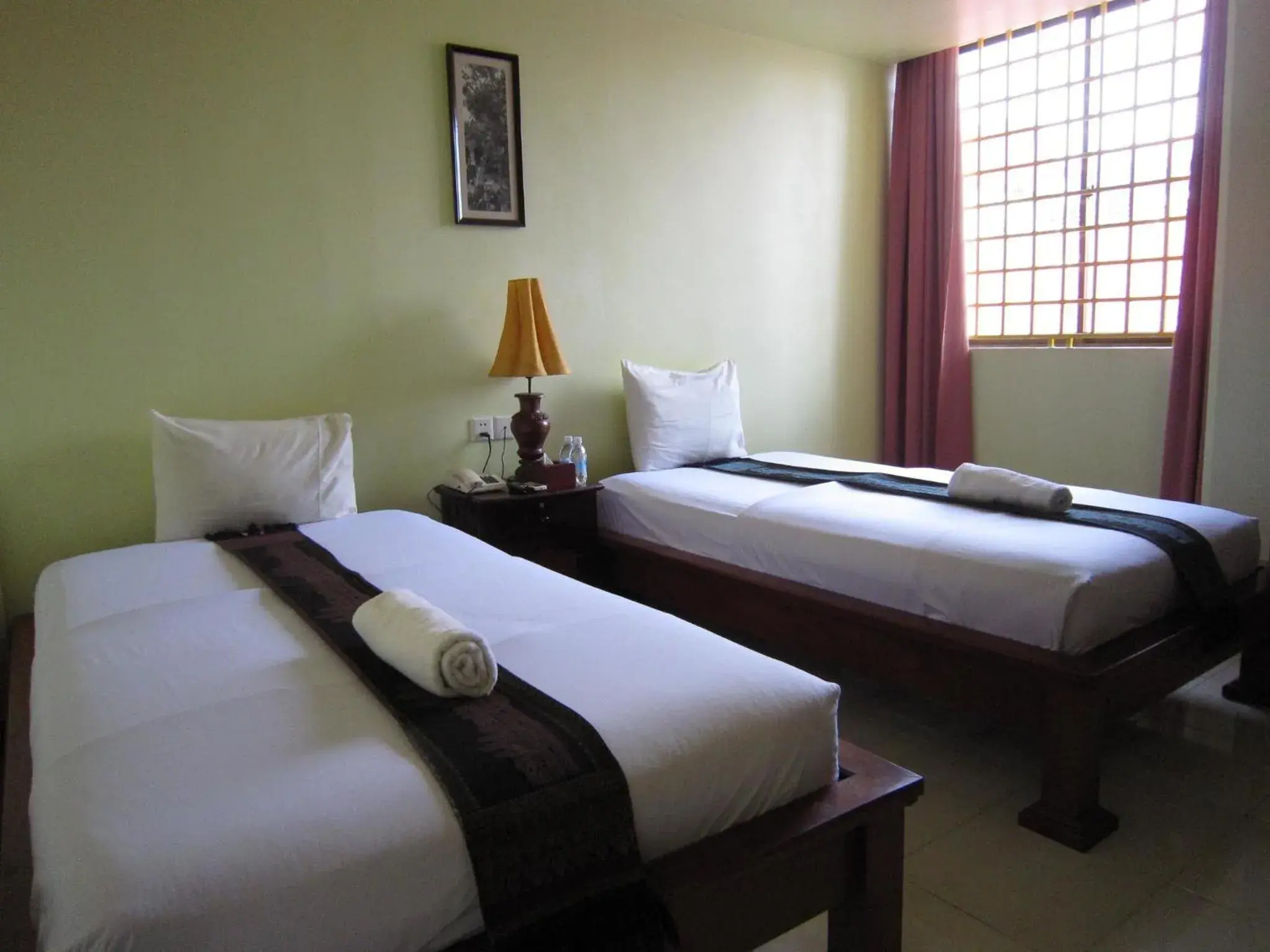 Bedroom, Bed in Star Wood Inn