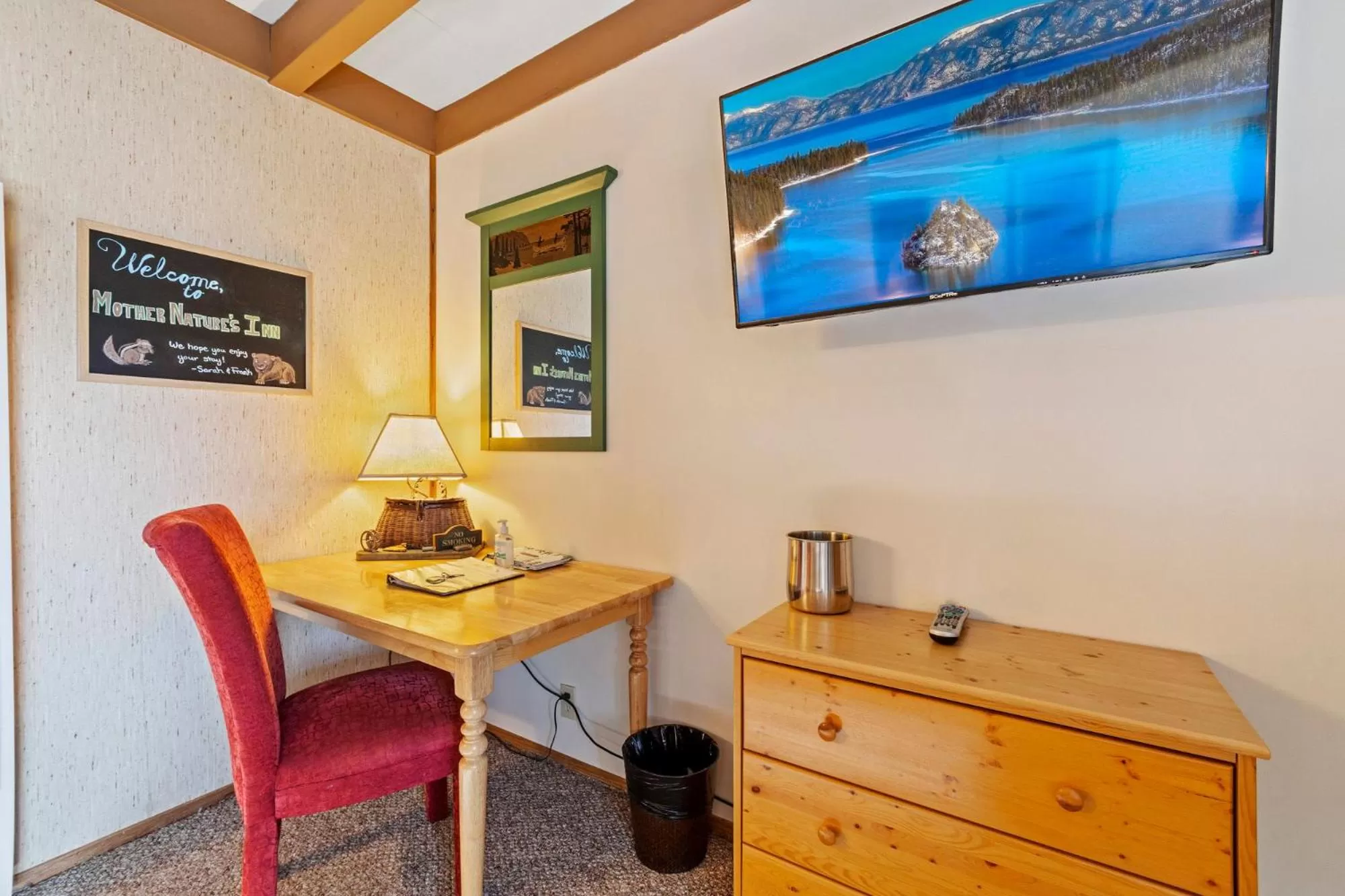 hair dresser in Mother Nature's Inn