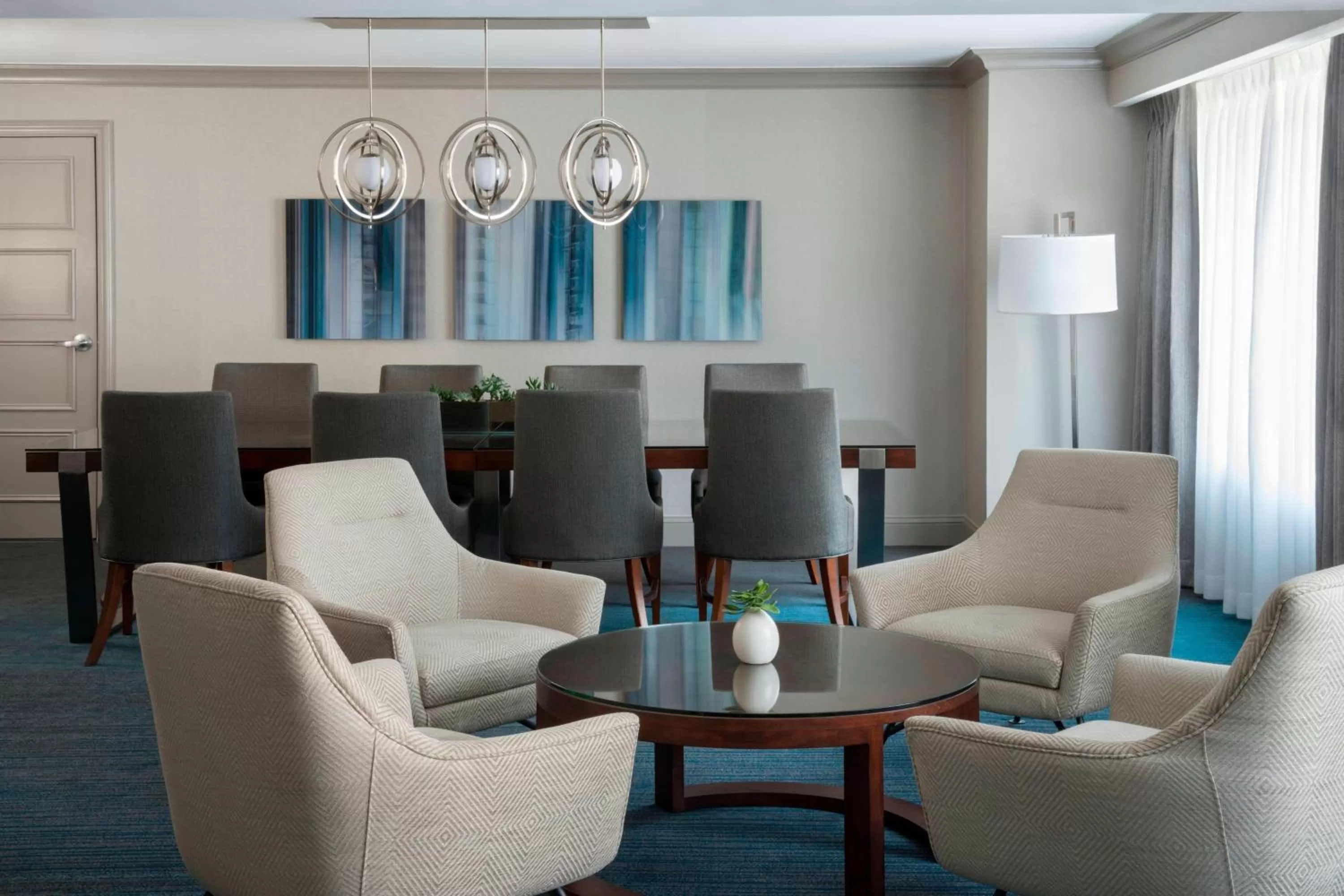 Photo of the whole room in Marriott Downtown at CF Toronto Eaton Centre