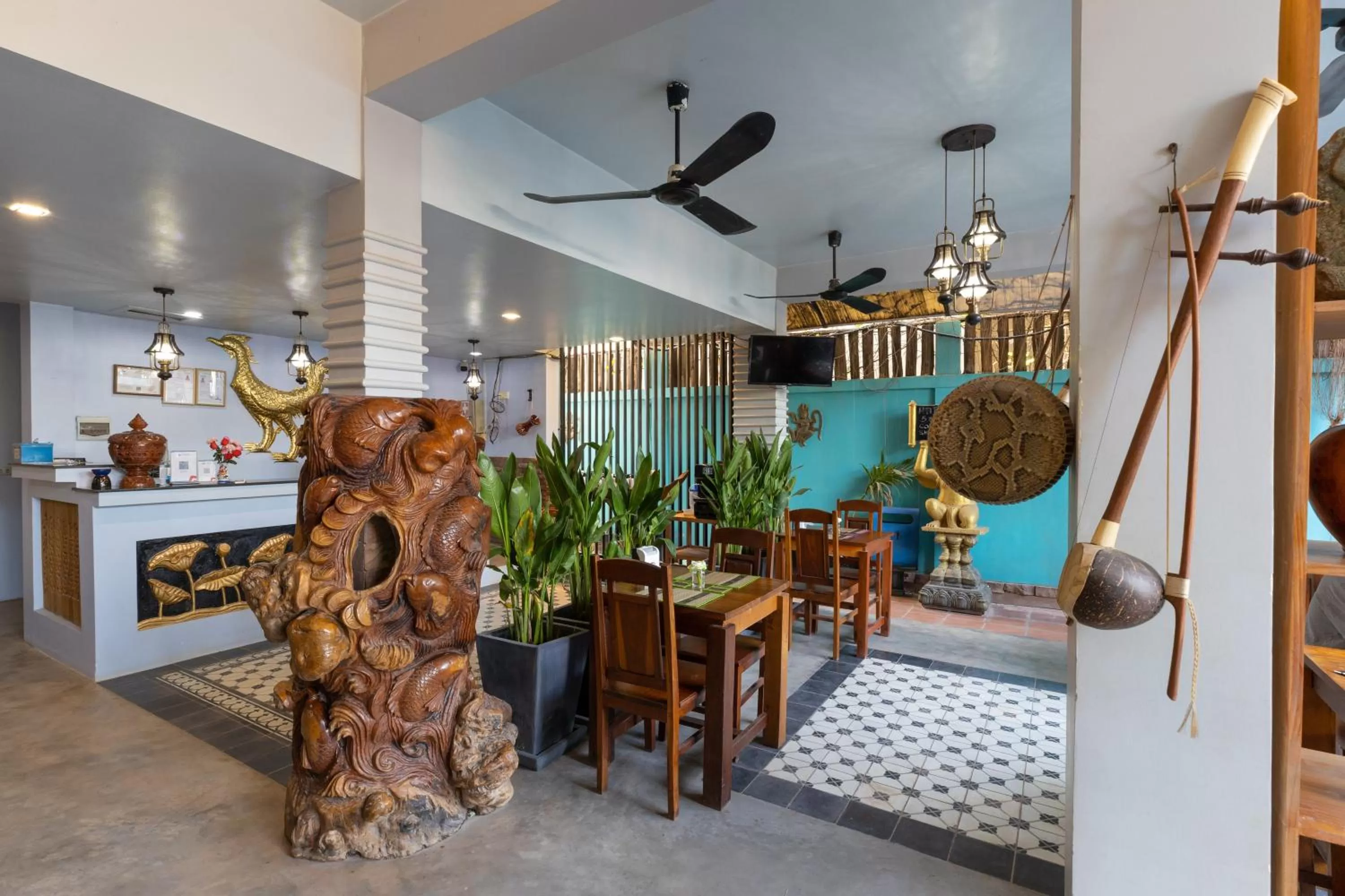 Restaurant/places to eat in The Five Senses Boutique Hotel