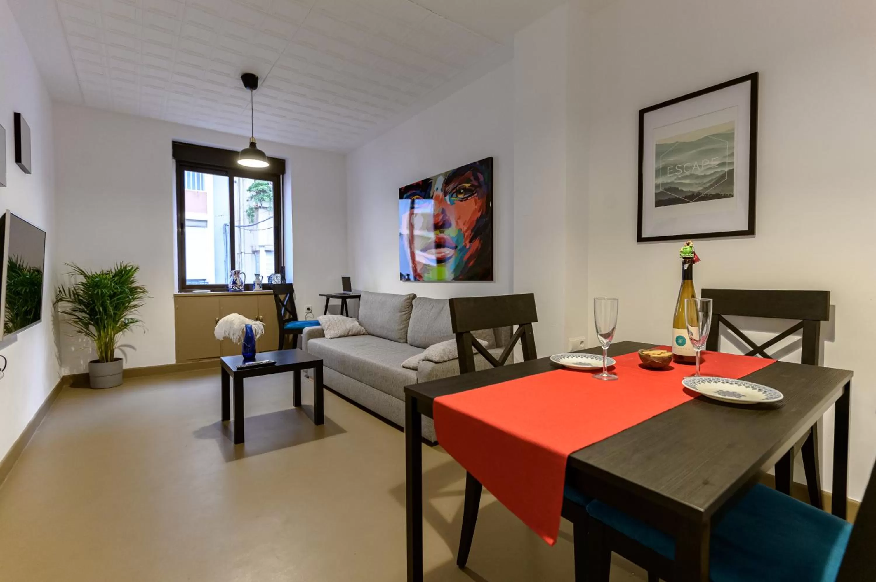 TV and multimedia in Soho Boho Apartments - with sunny rooftop terrace and fiber optic internet