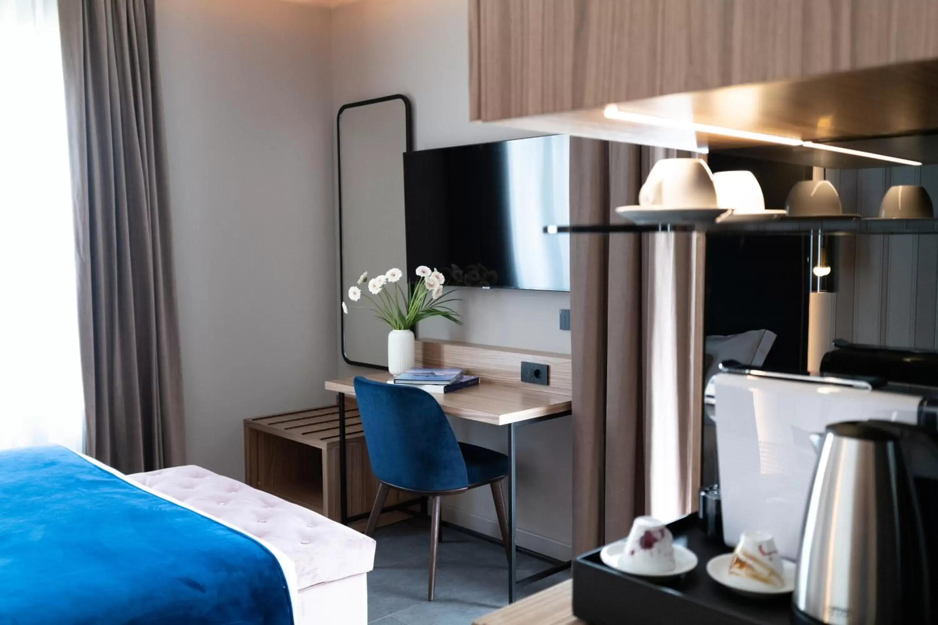 TV and multimedia, Bed in 3T Boutique Hotel TV and multimedia, Bed in 3T Boutique Hotel