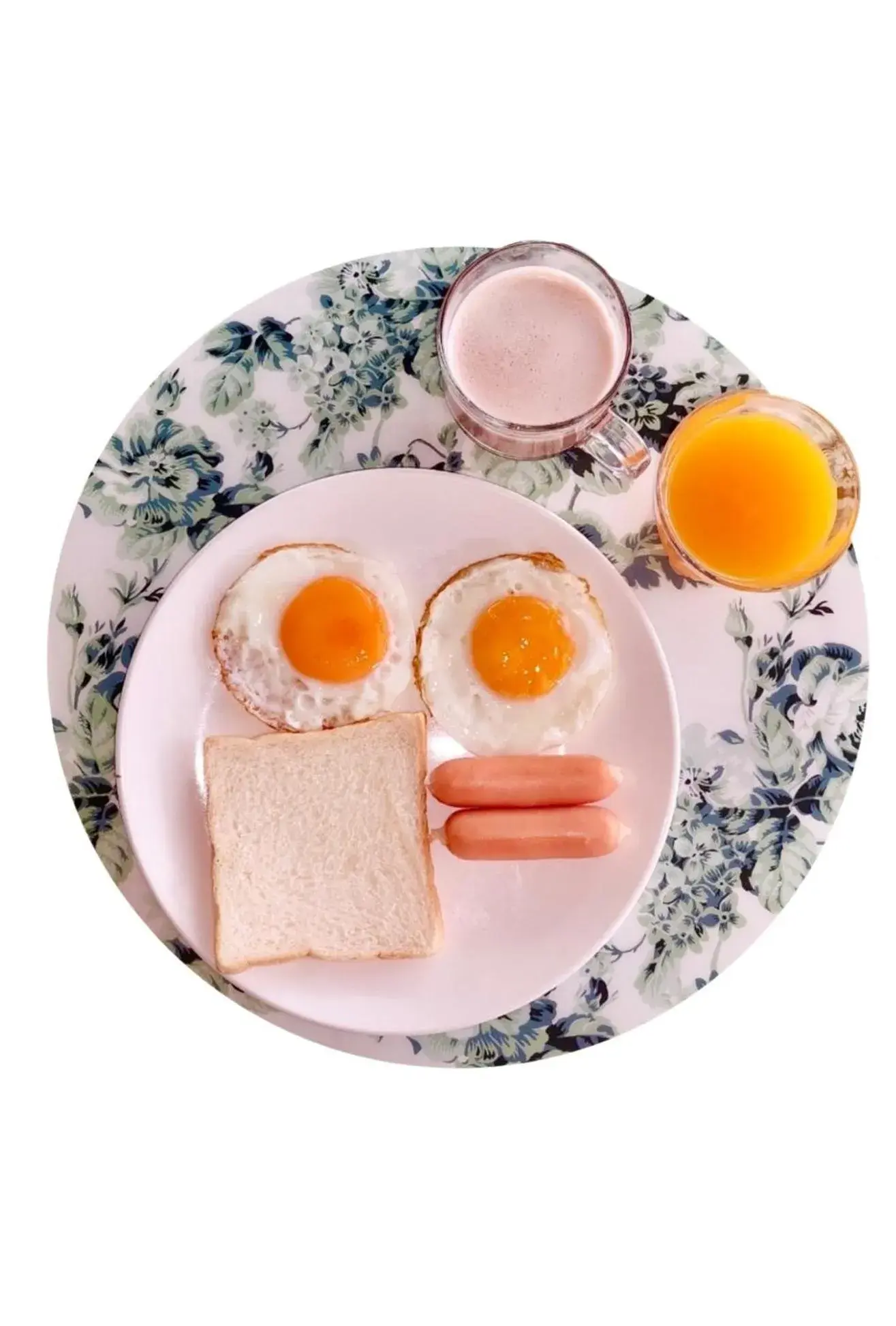 Breakfast in Retro Box Hotel Chumphon Breakfast in Retro Box Hotel Chumphon