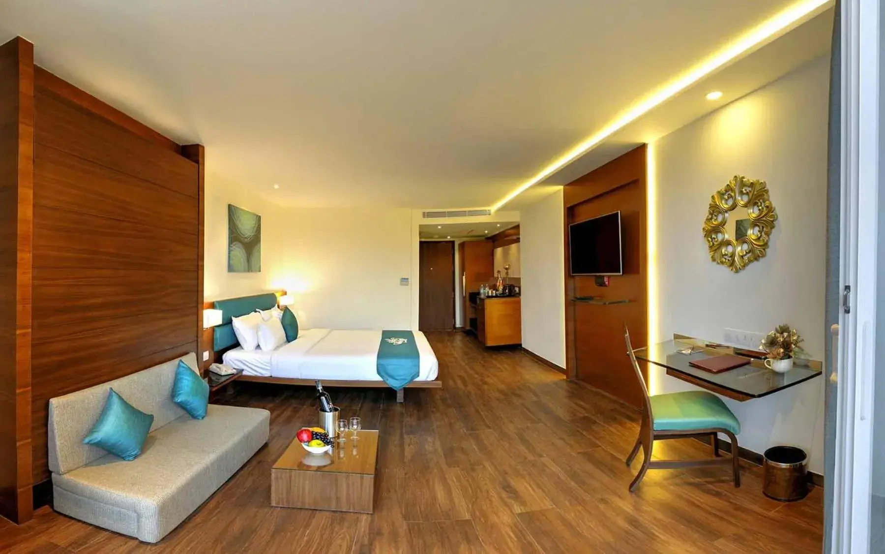 TV and multimedia, Bed in Roopa Elite TV and multimedia, Bed in Roopa Elite