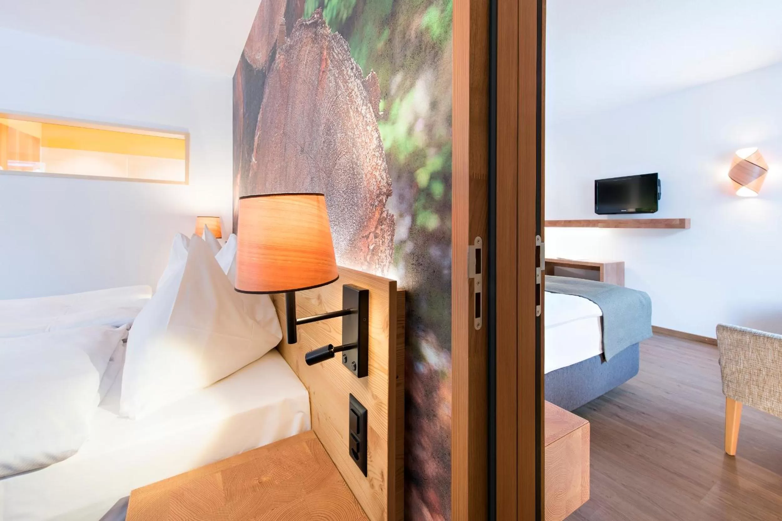 Bedroom, Bed in Hotel Garni Chesa Mulin