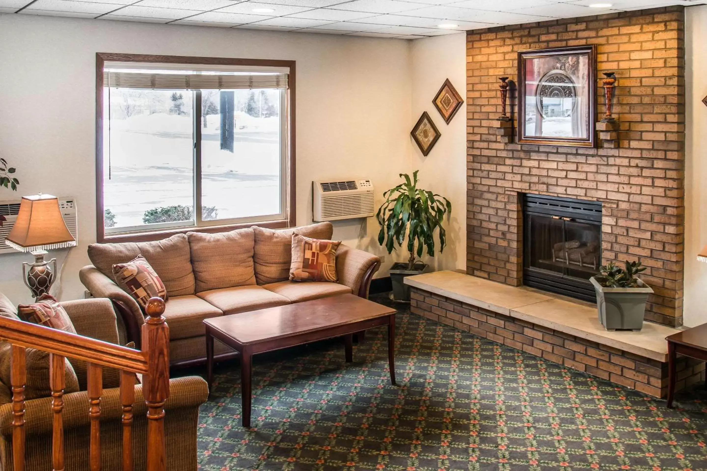 Lobby or reception, Seating Area in Hudson Inn & Suites