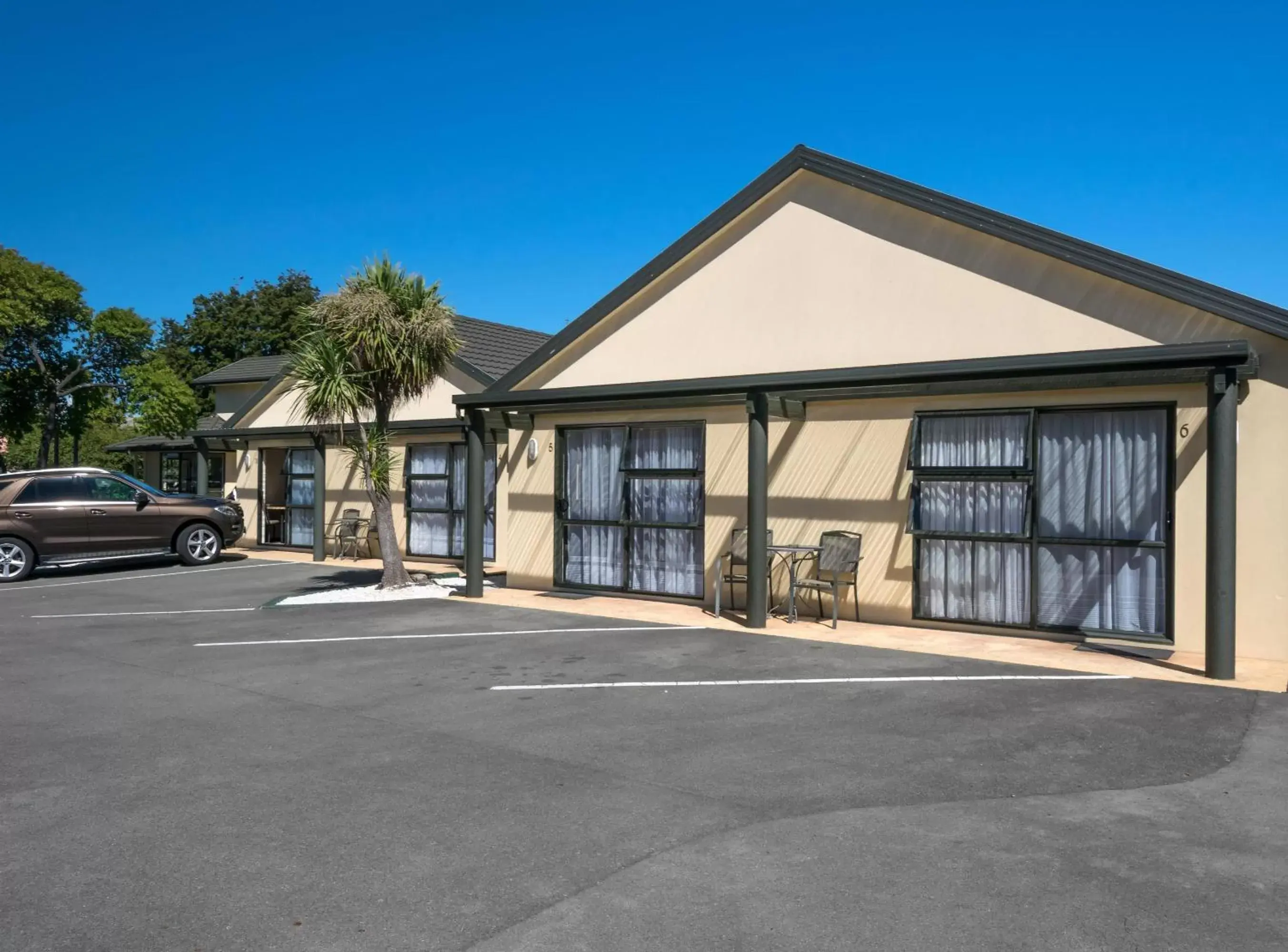 Facade/entrance, Property Building in Ashleigh Court Motel