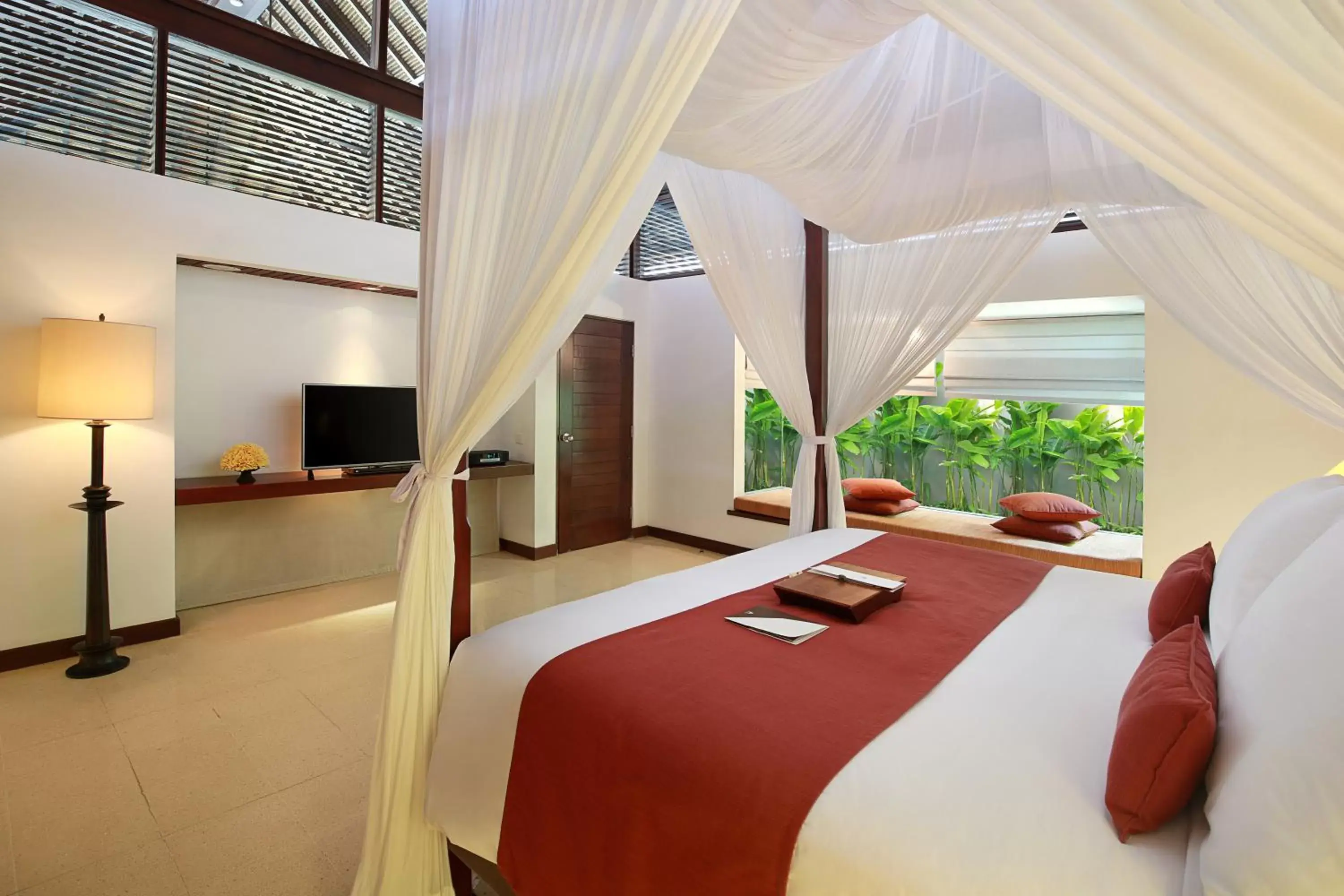 Bed in Bali Niksoma Boutique Beach Resort