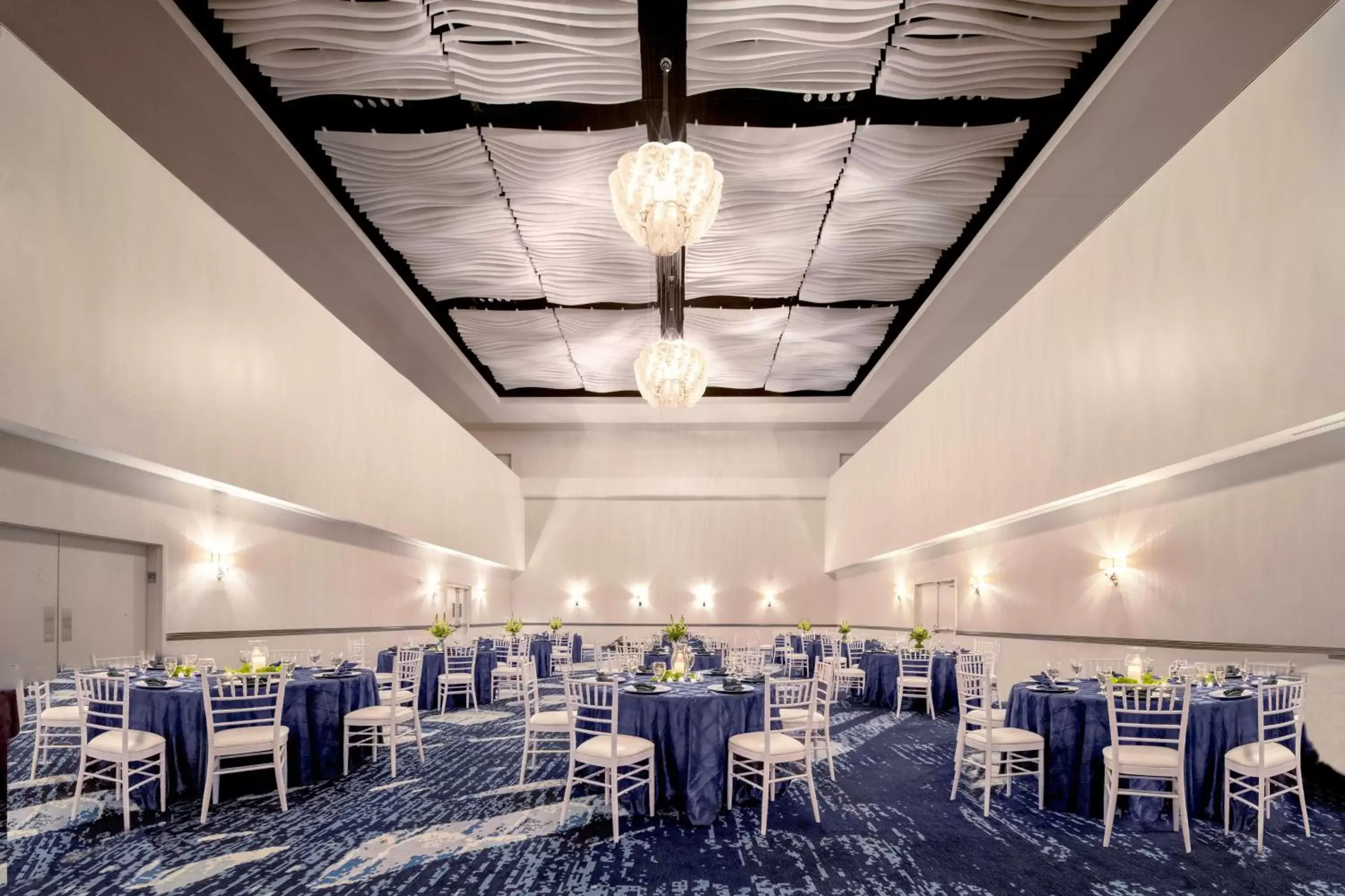 Meeting/conference room, Restaurant/Places to Eat in Sheraton Oklahoma City Downtown Hotel