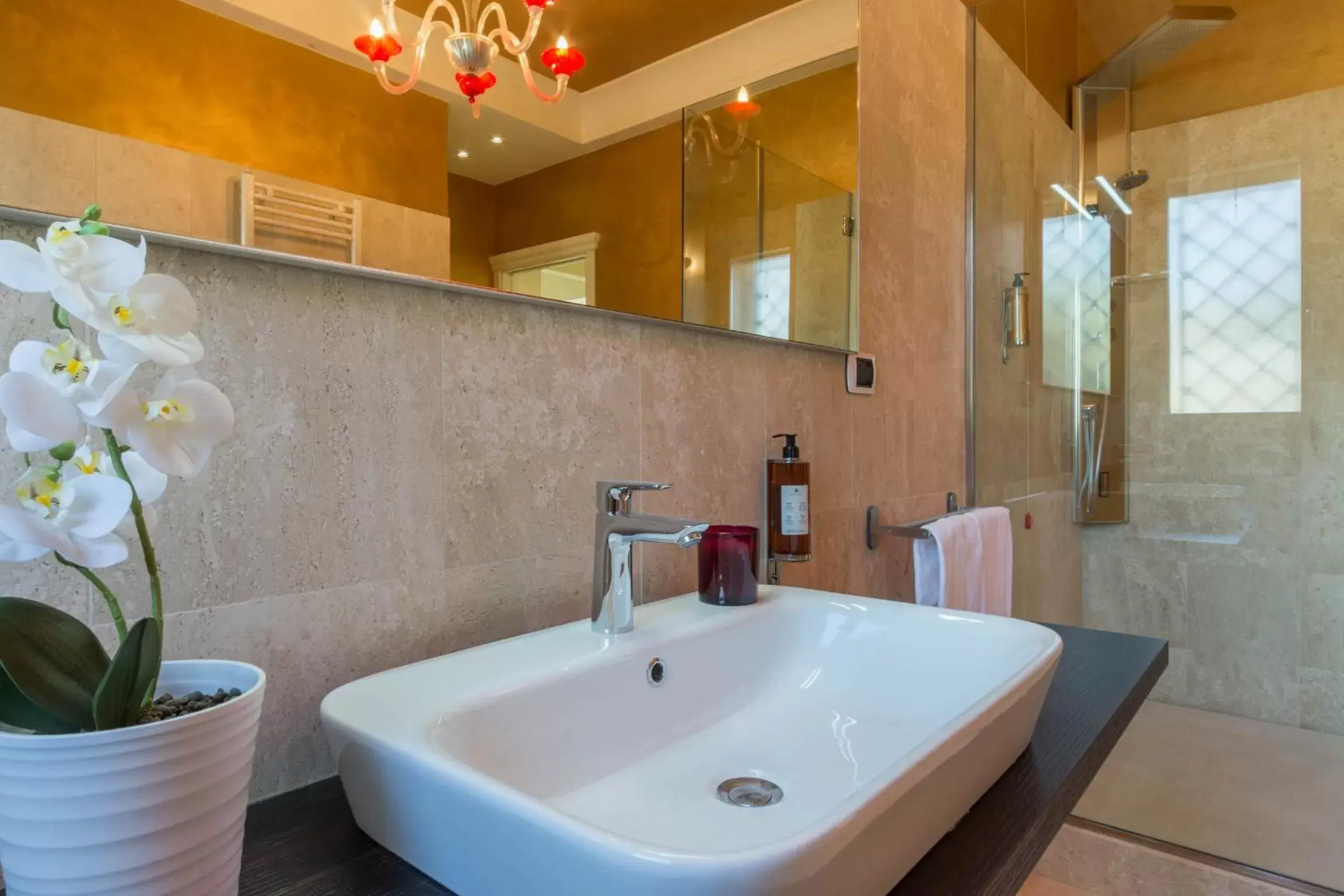 Shower, Bathroom in Villa Furoa