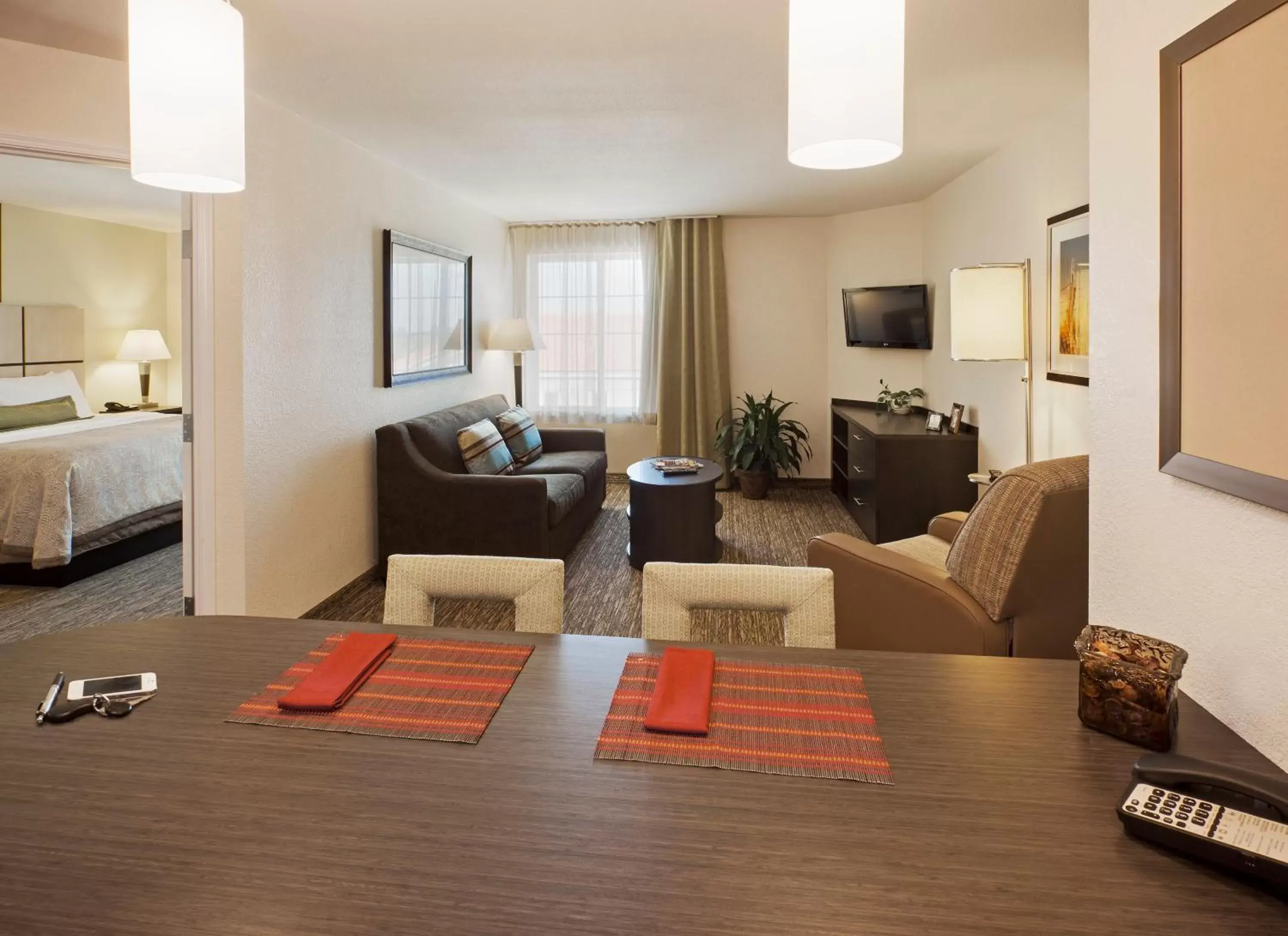 Photo of the whole room, Seating Area in Candlewood Suites West Little Rock, an IHG Hotel