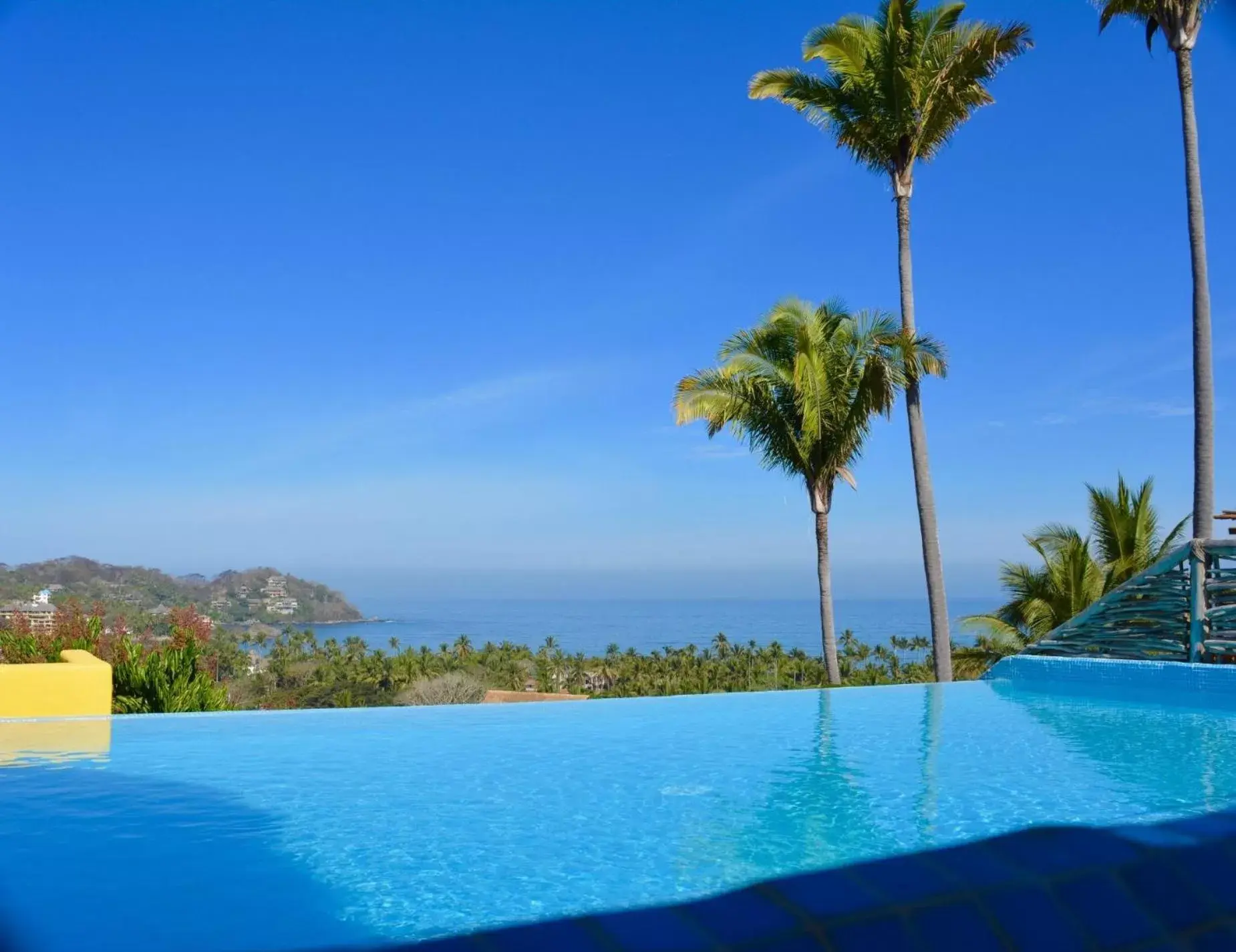 Sea view, Swimming Pool in Villa Los Corales